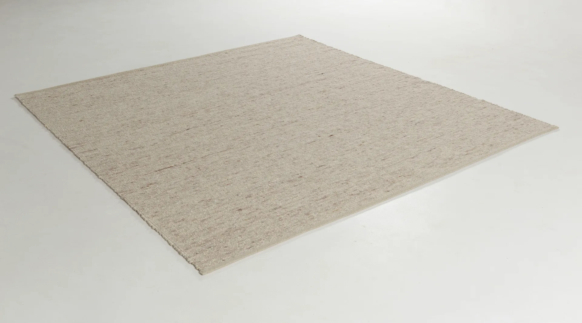 Sierrafil rug, Ecru no. 32, 90x180 cm Tisca