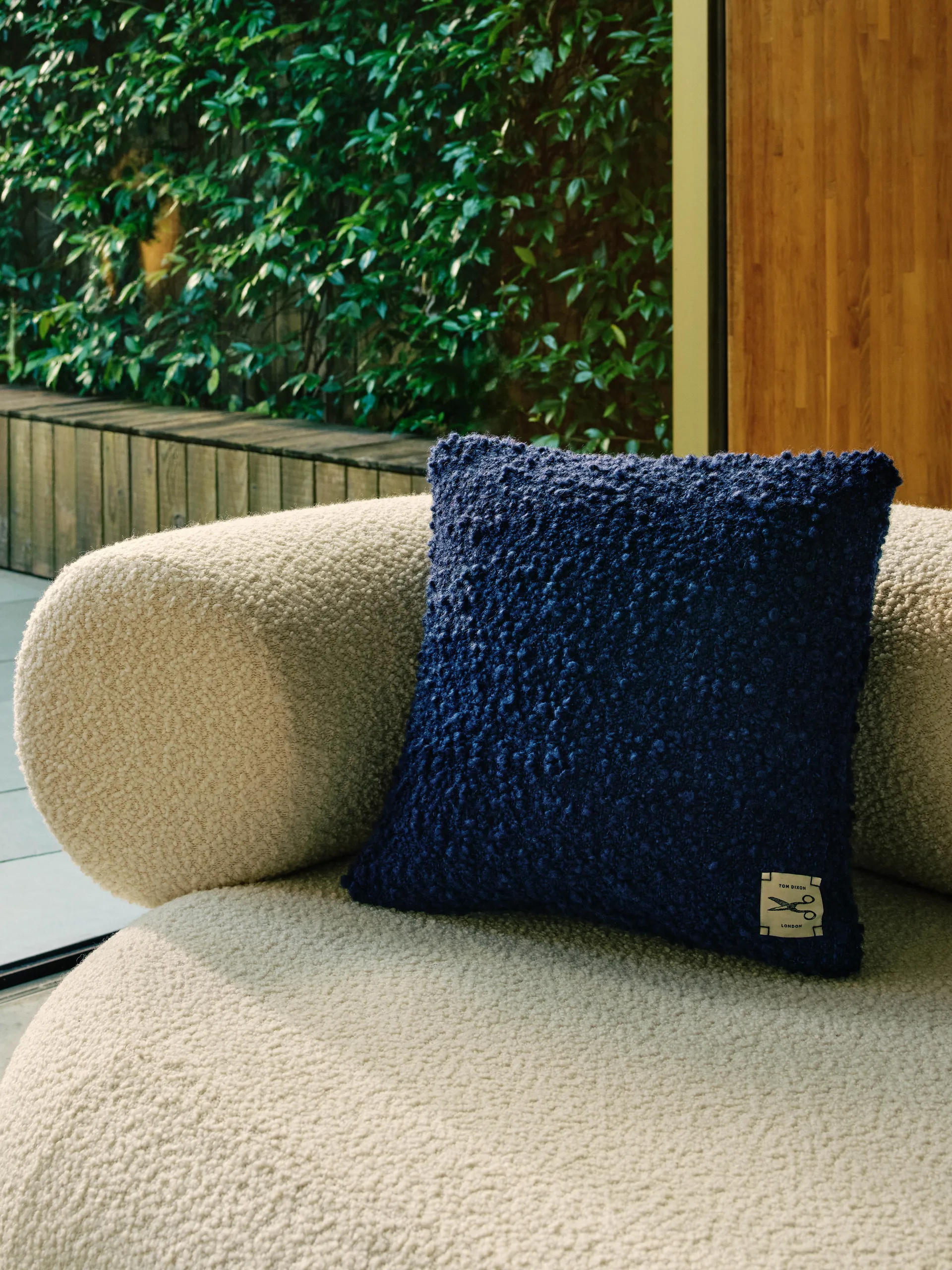 Bobble cushion 45x45 cm, Blue Tom Dixon