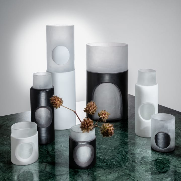Carved vase high - White - Tom Dixon
