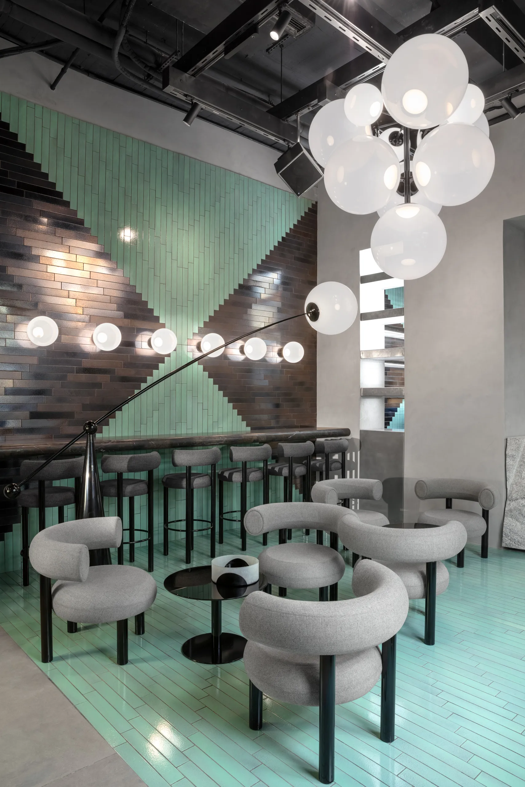 Flash coffee table Ø60 cm, Black-black stand Tom Dixon