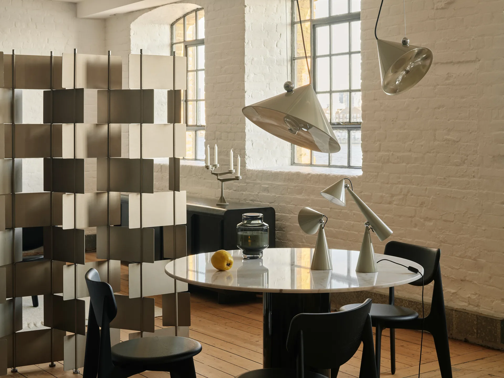 Pose pendant lamp, Putty, Ø43x30 cm Tom Dixon