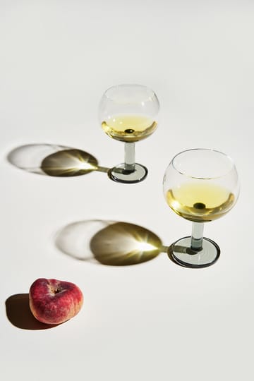 Puck Balloon glass on foot 45 cl 2-pack - Clear-smoke - Tom Dixon