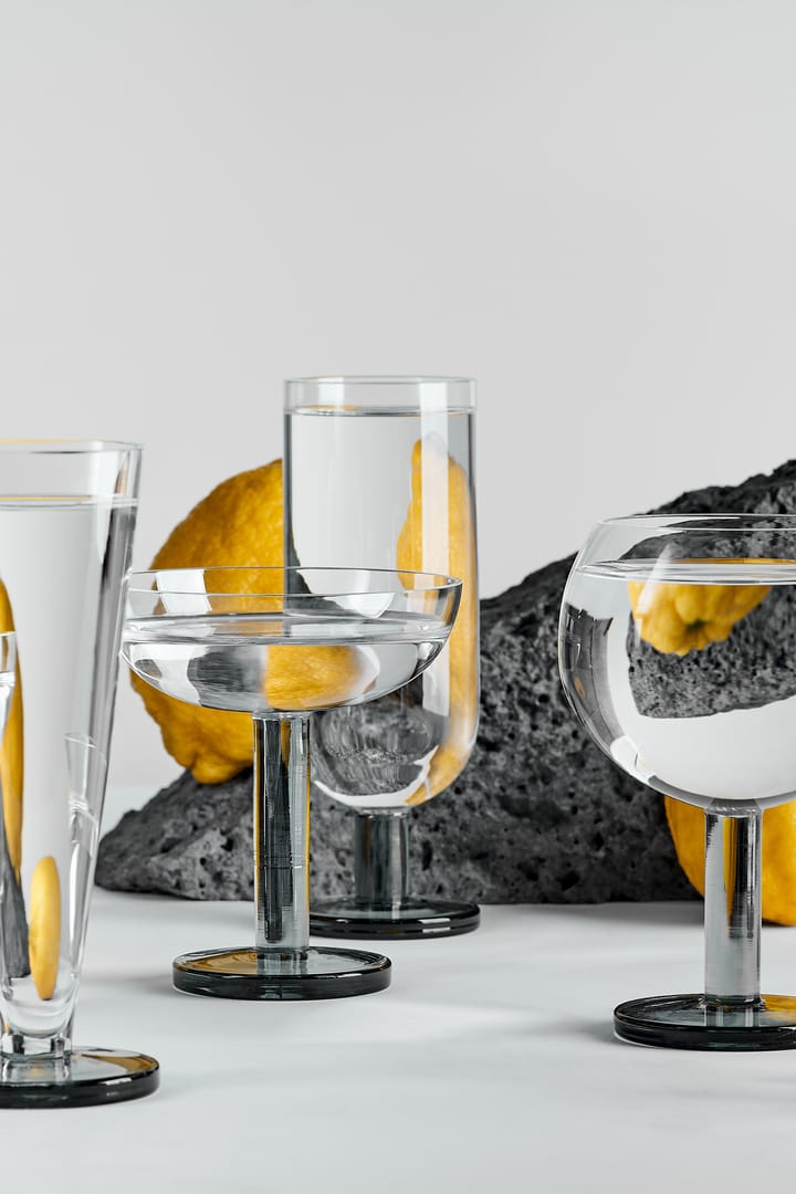 Puck Balloon glass on foot 45 cl 2-pack, Clear-smoke Tom Dixon
