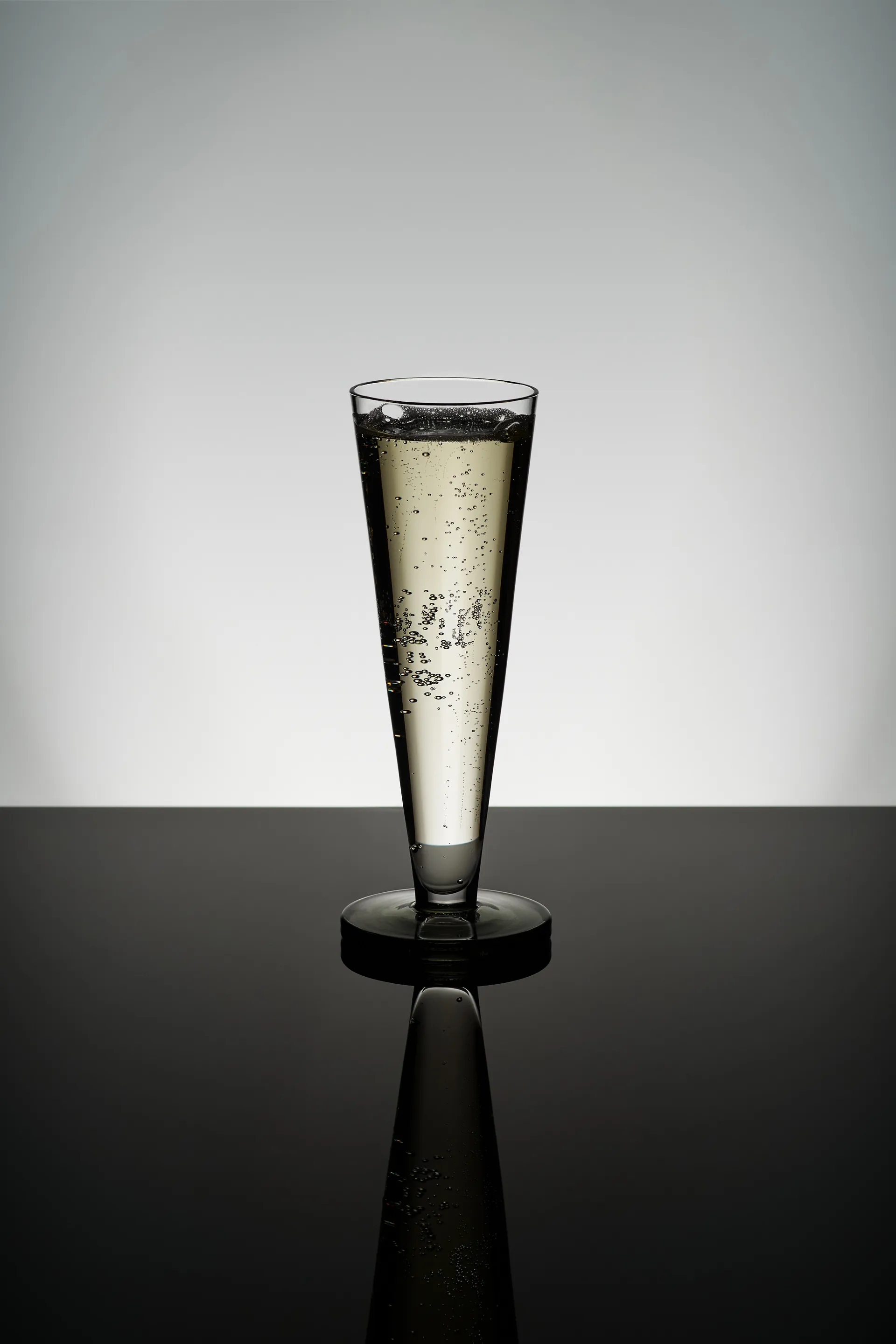 Puck champagne glass 12.5 cl, Clear Tom Dixon