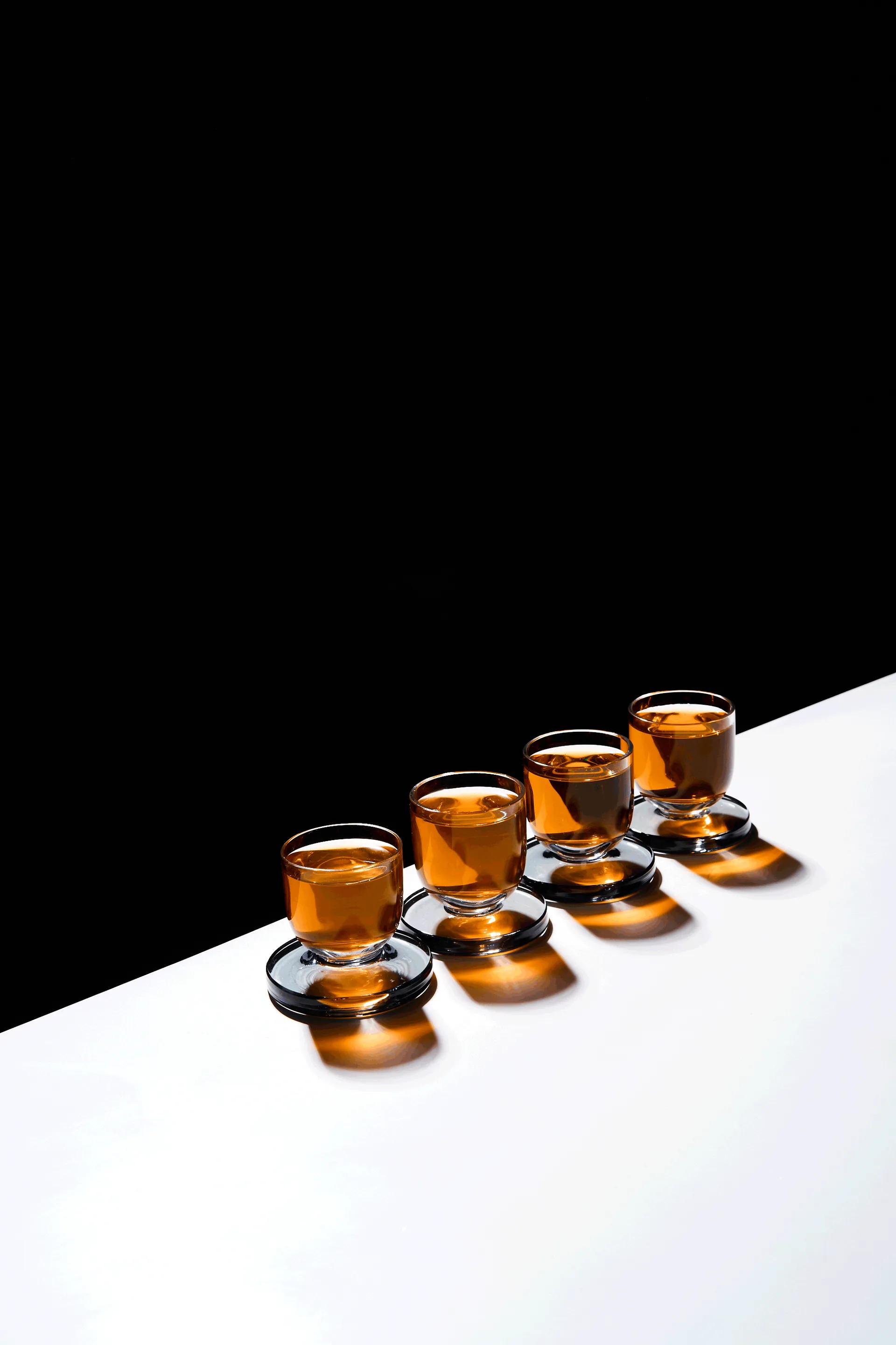Puck shot glass 5 cl 4-pack, Clear Tom Dixon