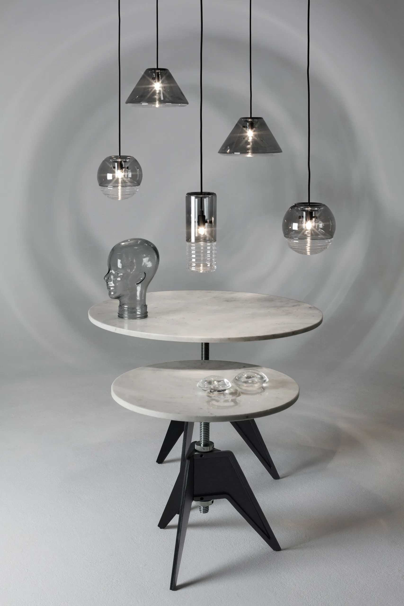 Screw café table Ø90 cm, White marble-cast iron Tom Dixon
