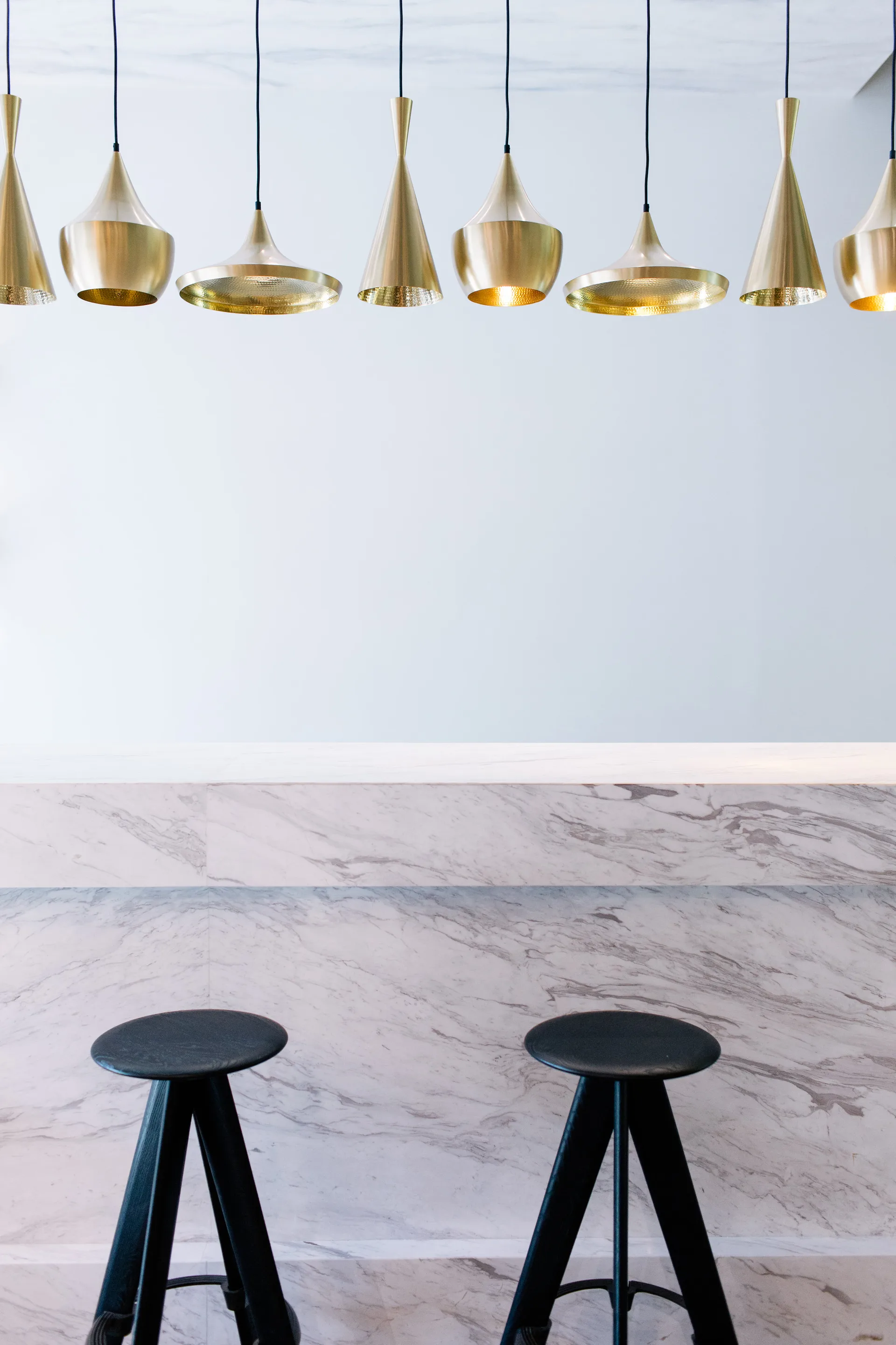 Slab bar stool 76 cm, Black oak Tom Dixon