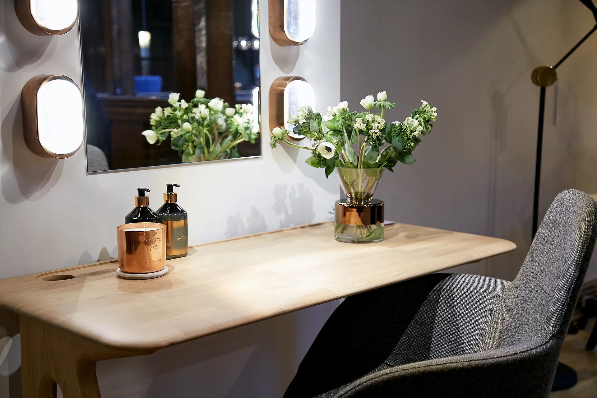 Tank vase, Copper, medium Tom Dixon