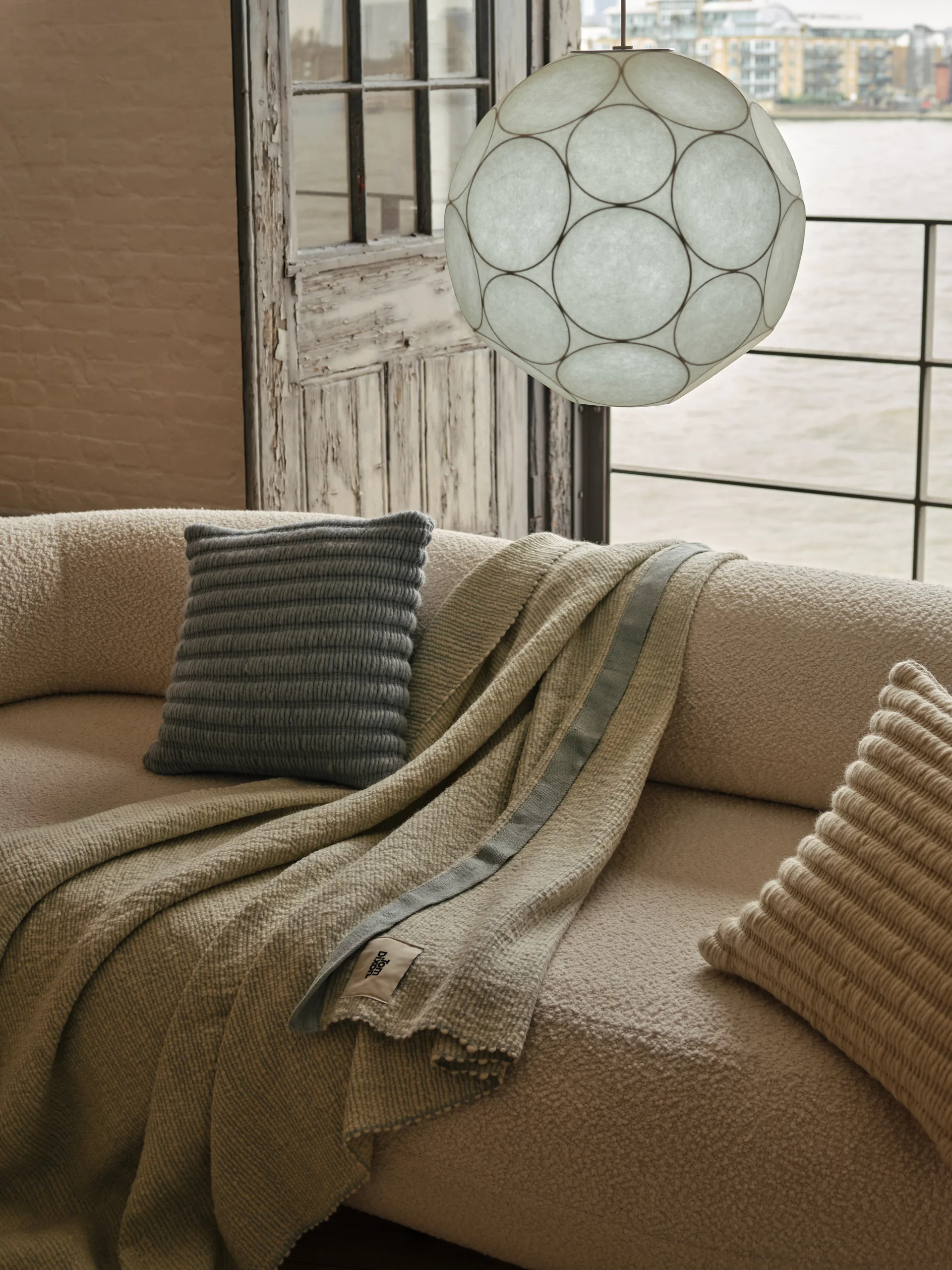 Thread felt 140x180 cm, Blue & White Tom Dixon