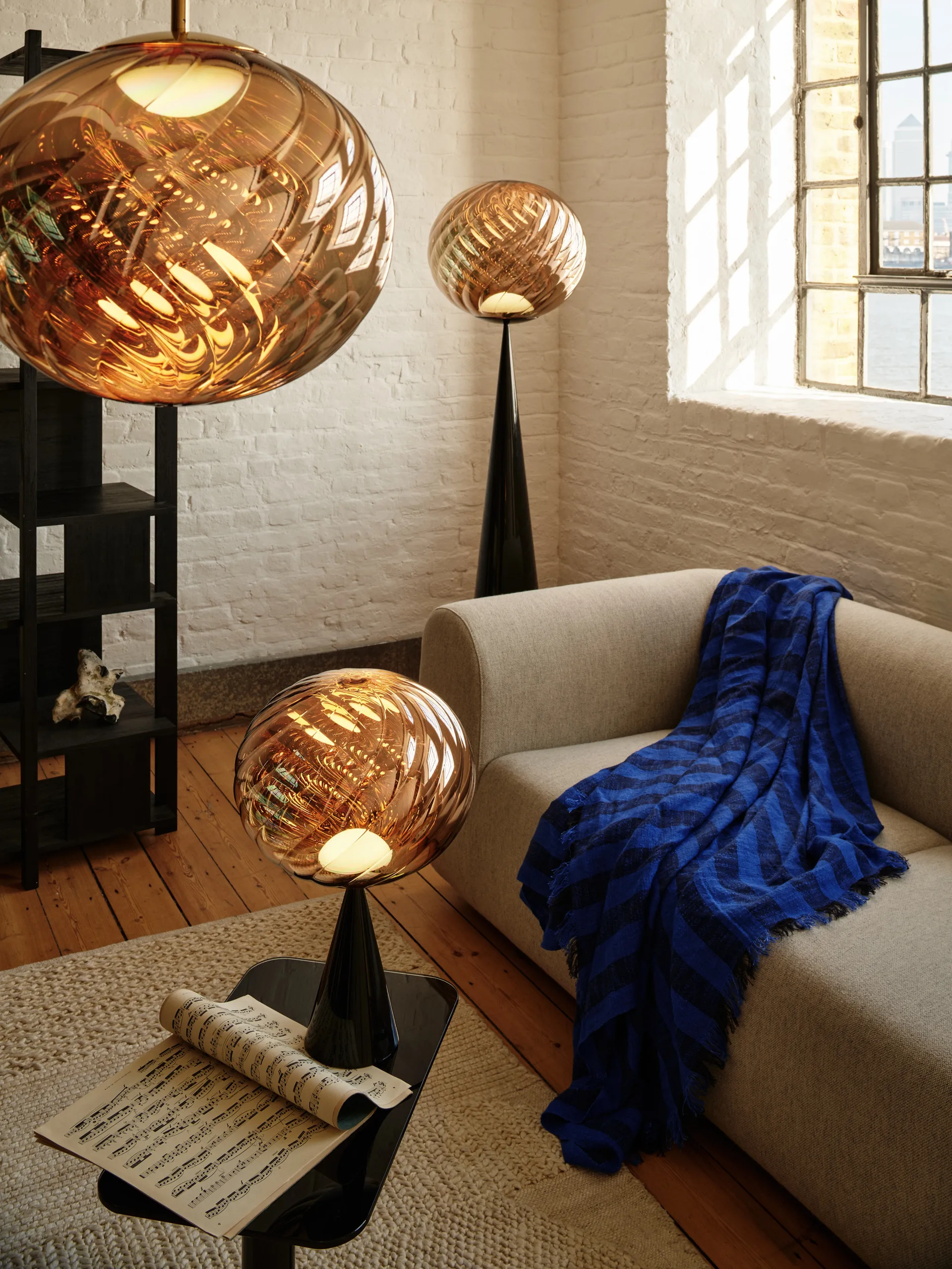 Whirl pendant Ø30 cm, Gold Tom Dixon