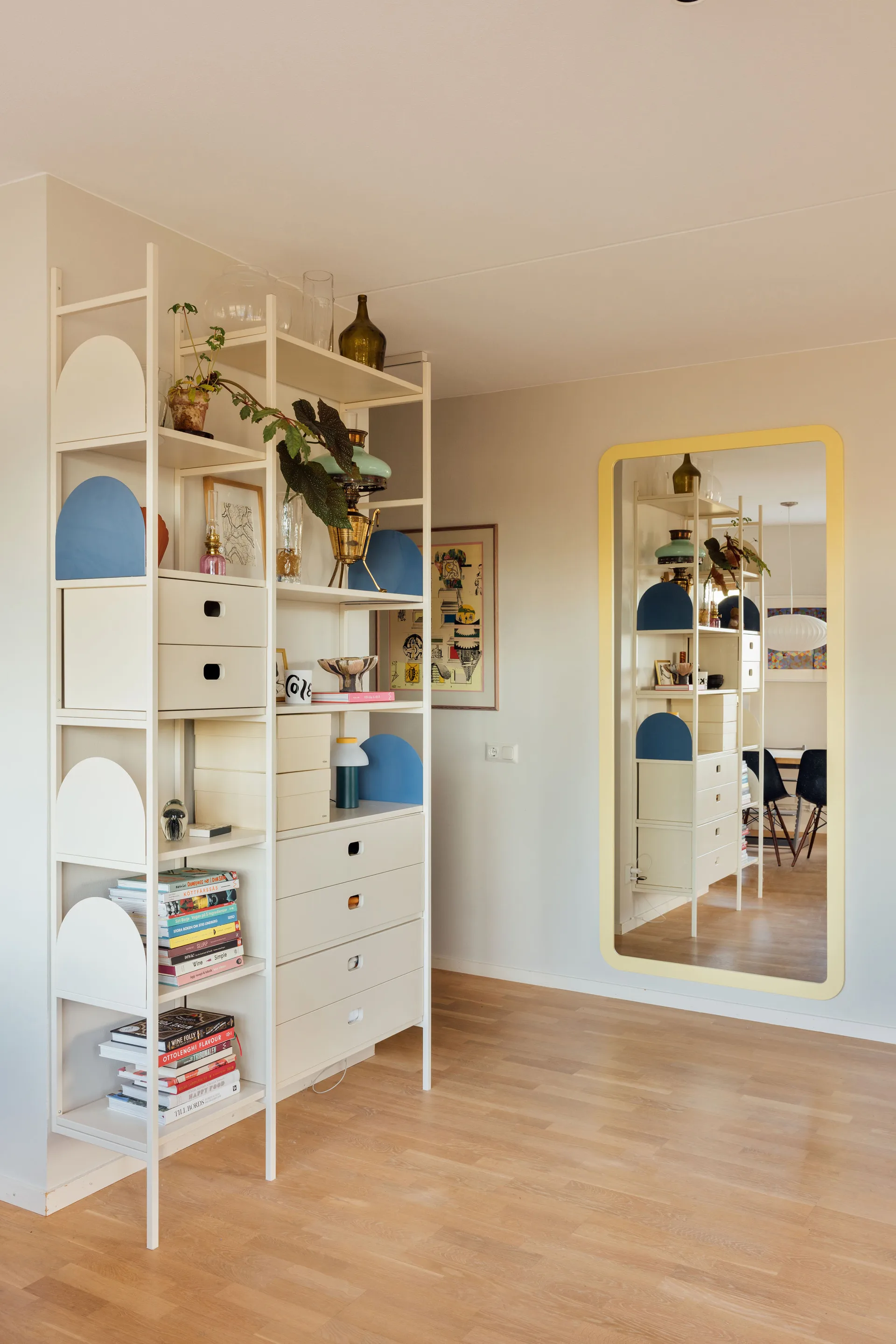 Portal bookshelf 123 cm - Off-white,  TÔNN furniture