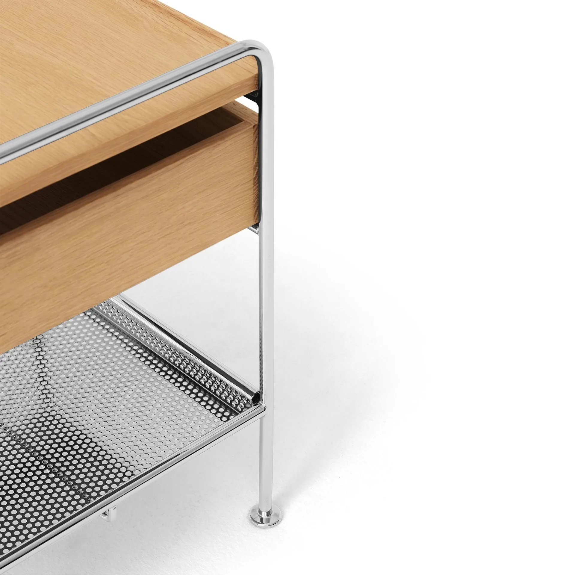 Alima NDS3 side table, Lacquered oak-chrome &Tradition