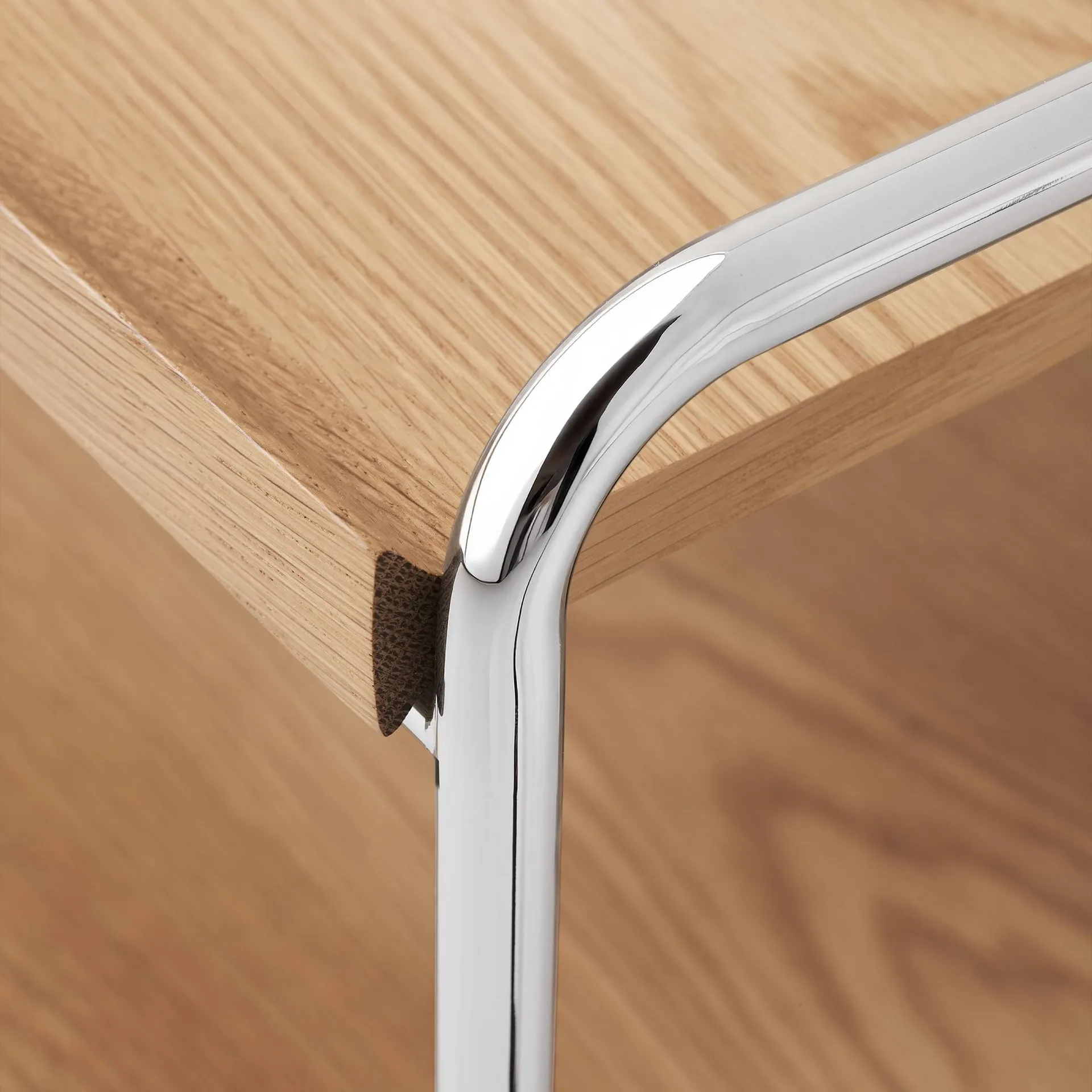 Alima NDS6 shelf, Lacquered oak-chrome &Tradition
