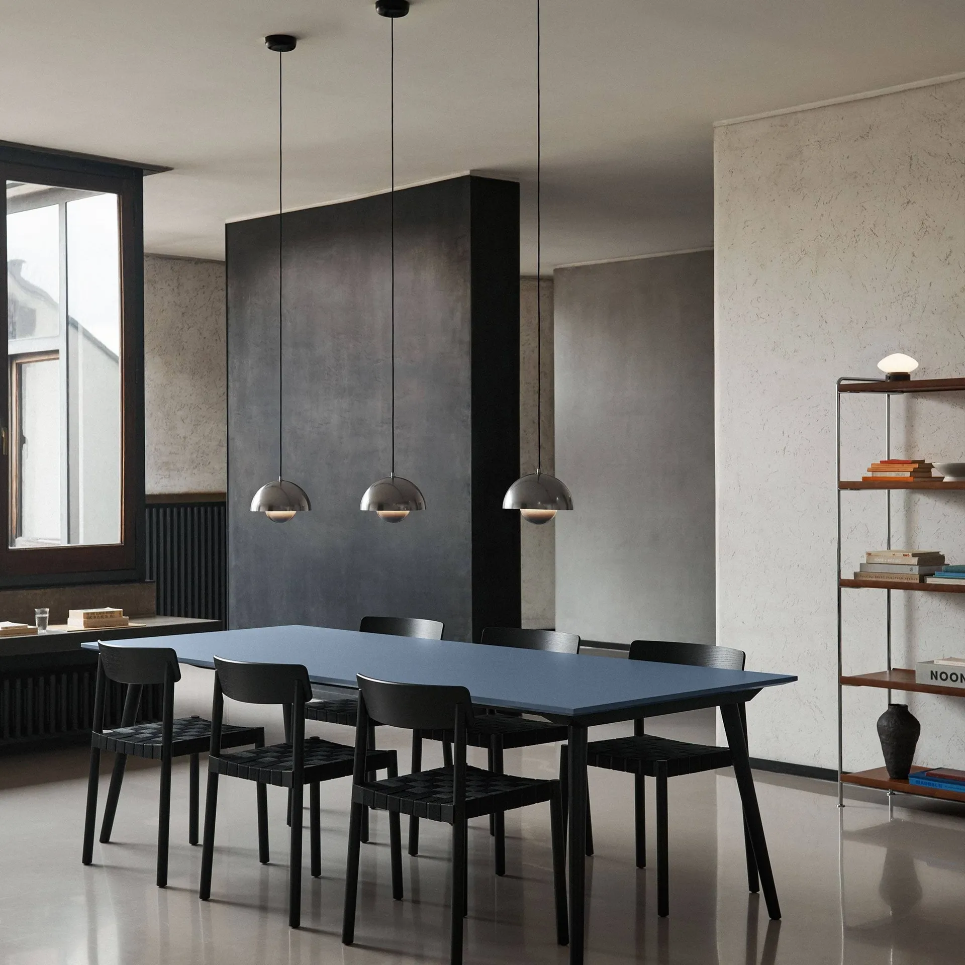 Alima NDS6 shelf, Lacquered walnut-chrome &Tradition