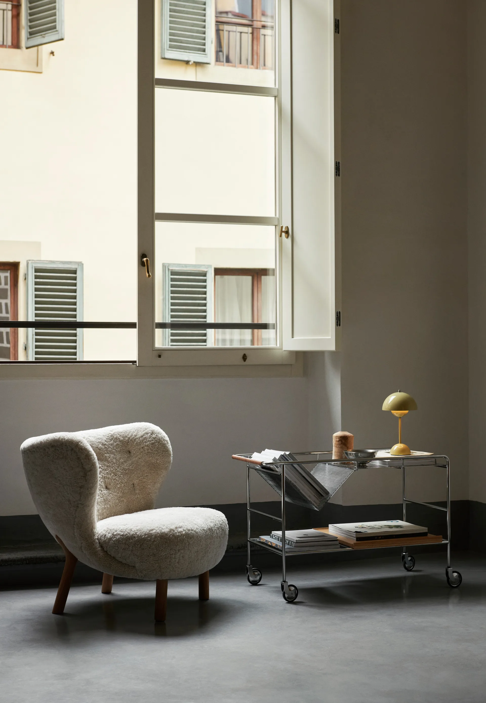 Alima storage trolley varnished oak, Chrome & lacquered oak &Tradition