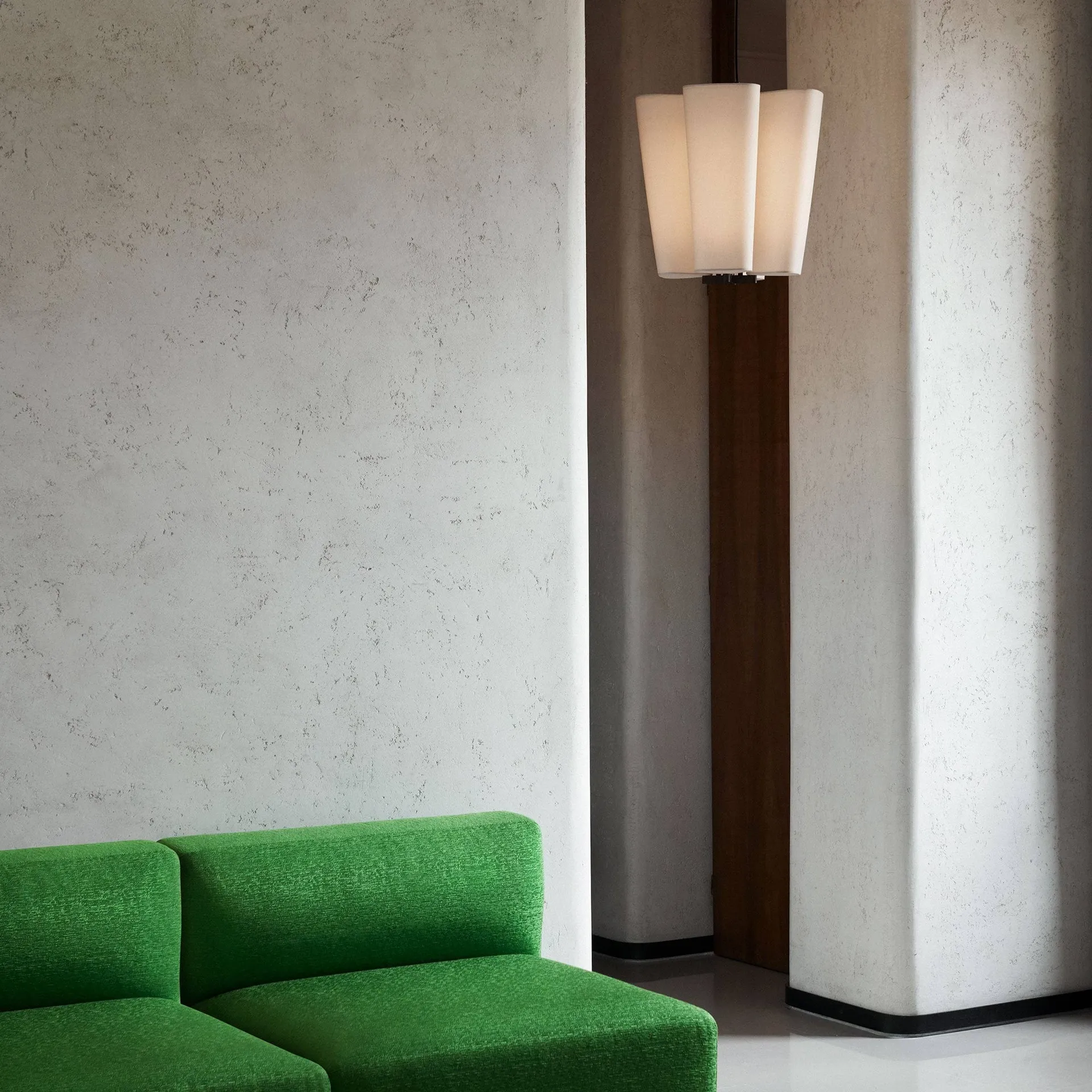 Bella chandelier pendant lamp, SC114, Bronzed & Soft Canvas, Ø47.2 cm &Tradition