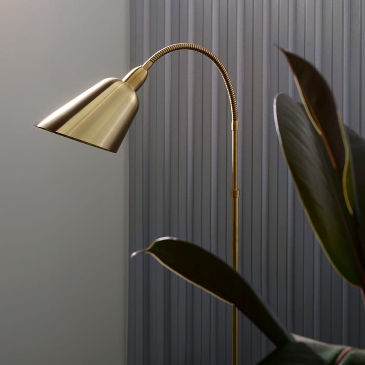 Bellevue AJ7 floor lamp, brass &Tradition