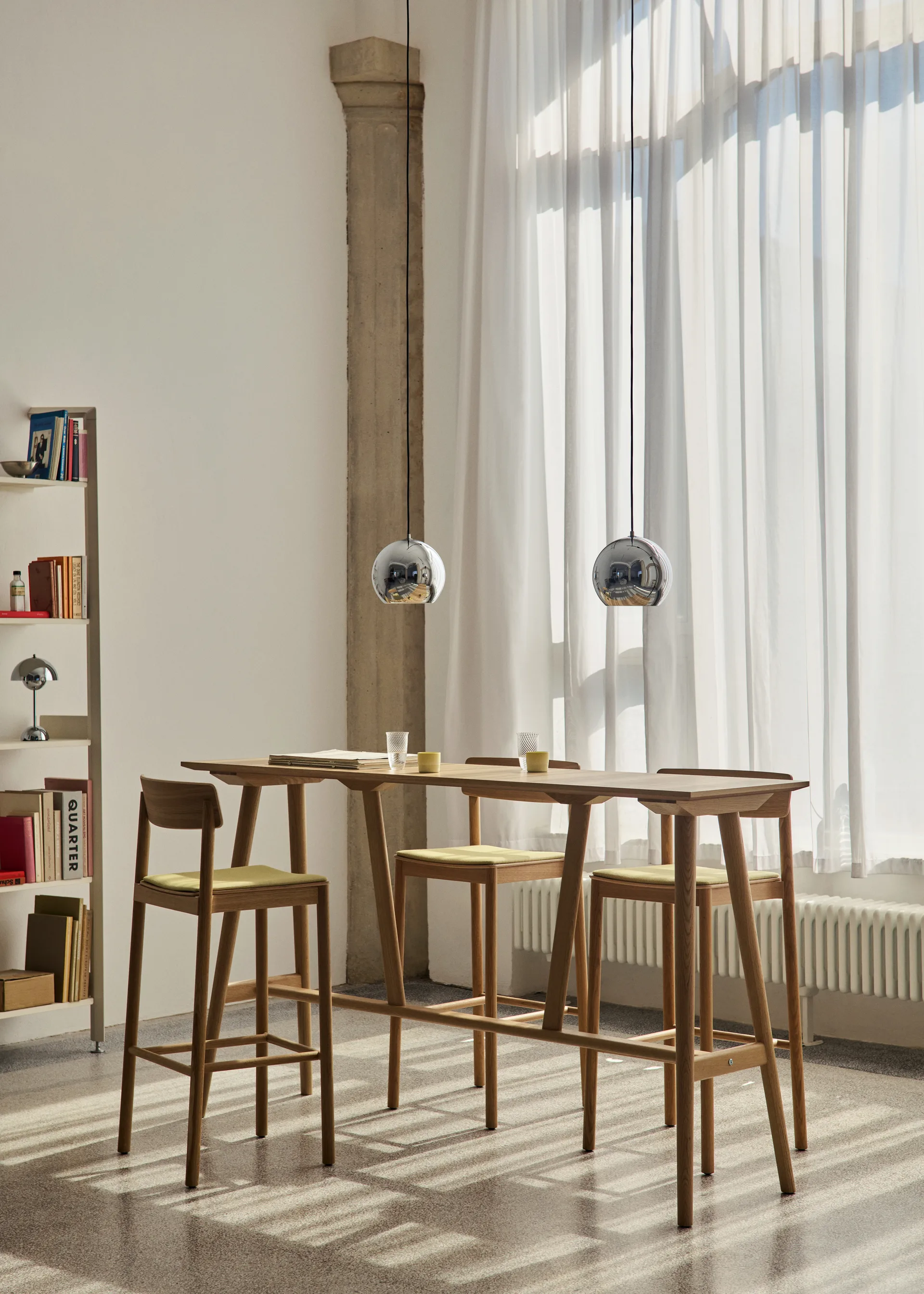 Betty TK17 Bar Chair 75 cm, Fuse 0421-laquered solid oak &Tradition