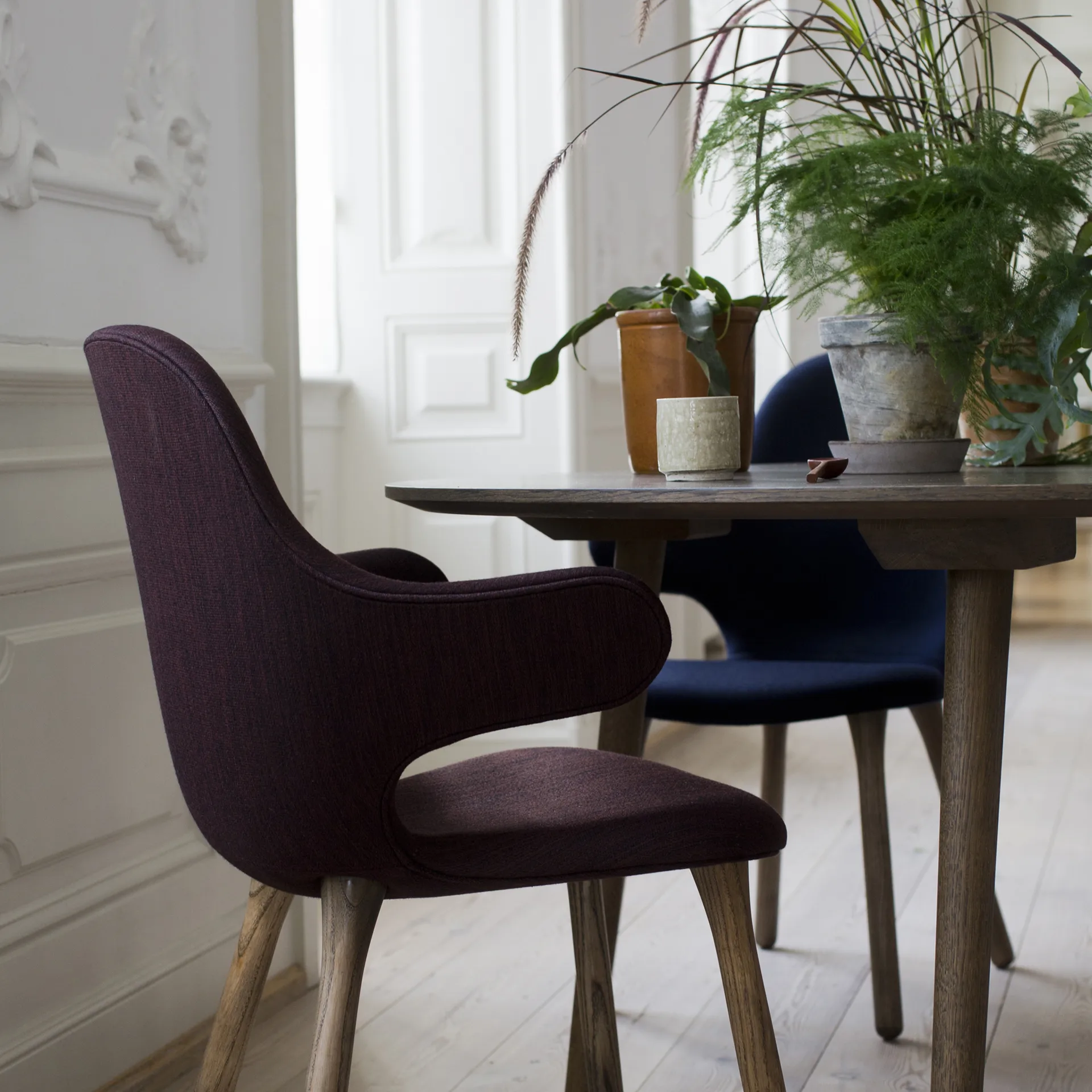 Catch JH1 chair, Balder 782 dark blue-black oak &Tradition