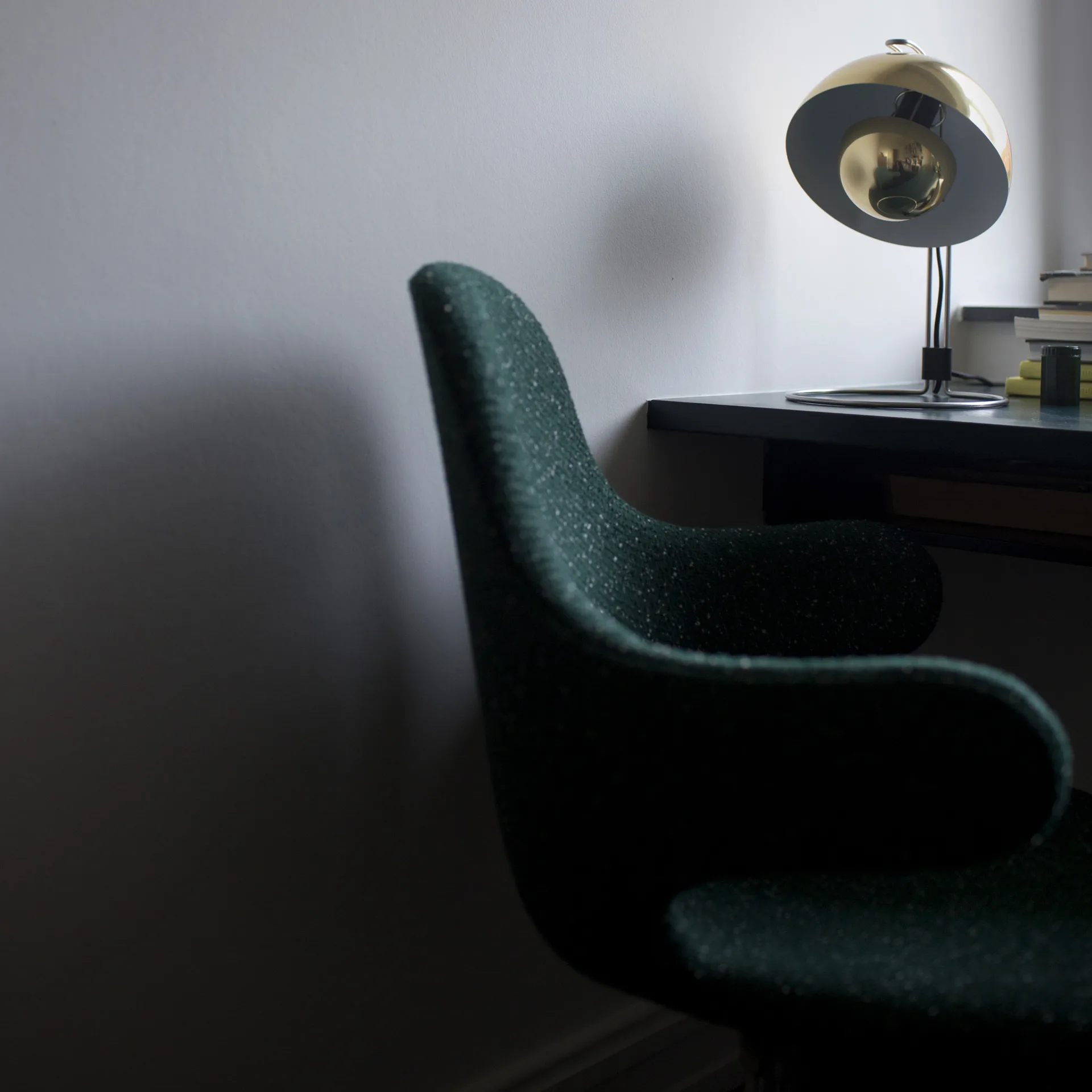 Catch JH15 chair, Divina 584 red-black lacquered steel &Tradition