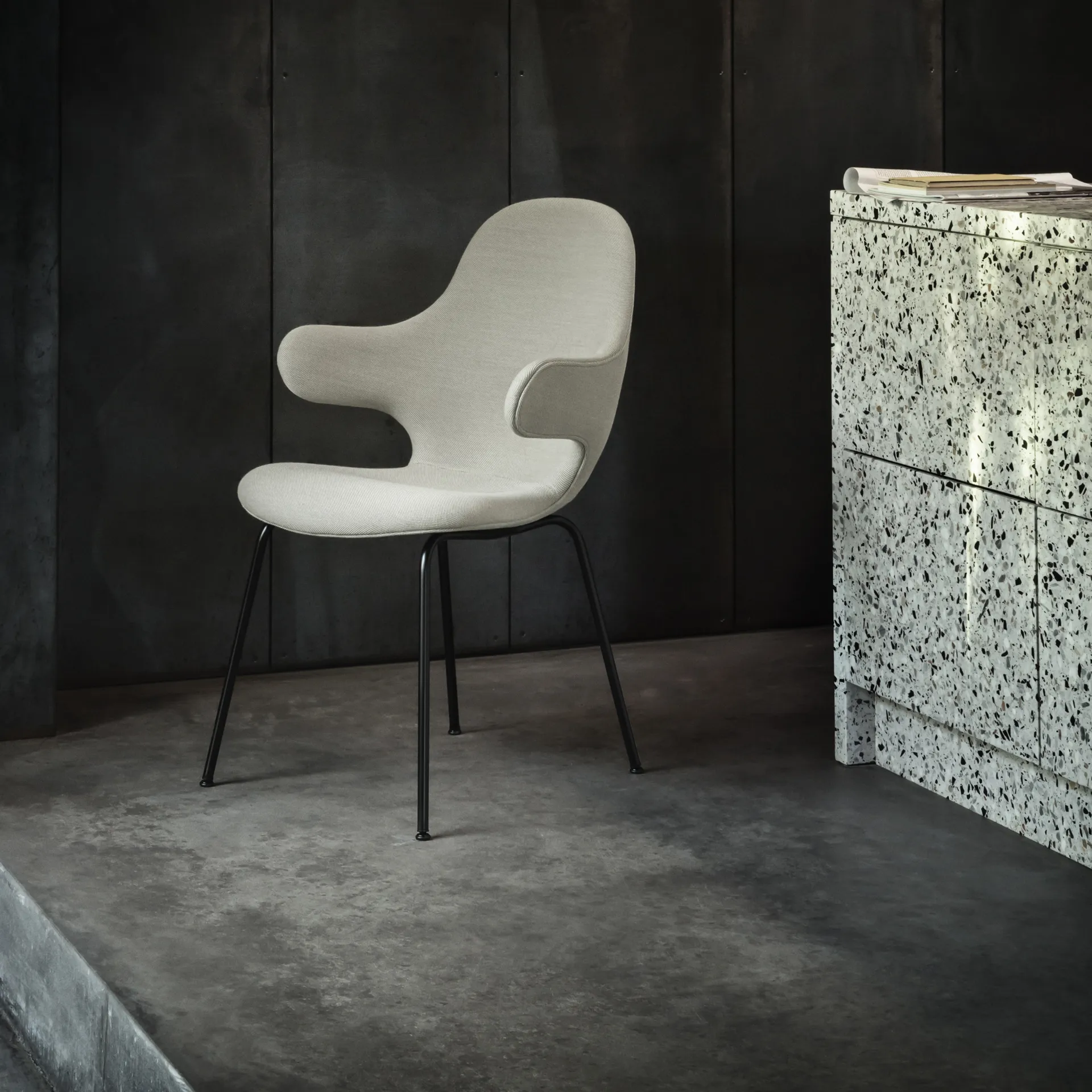 Catch JH15 chair, Divina 584 red-black lacquered steel &Tradition