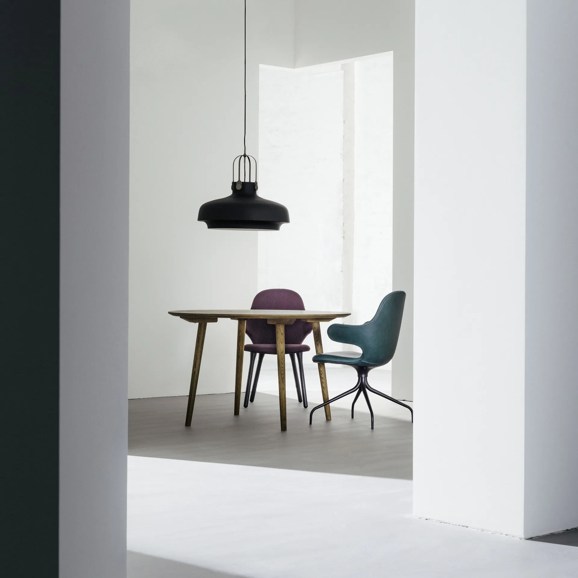 Catch JH2 office chair, Fabric remix 242 beige/grey, black stand &Tradition