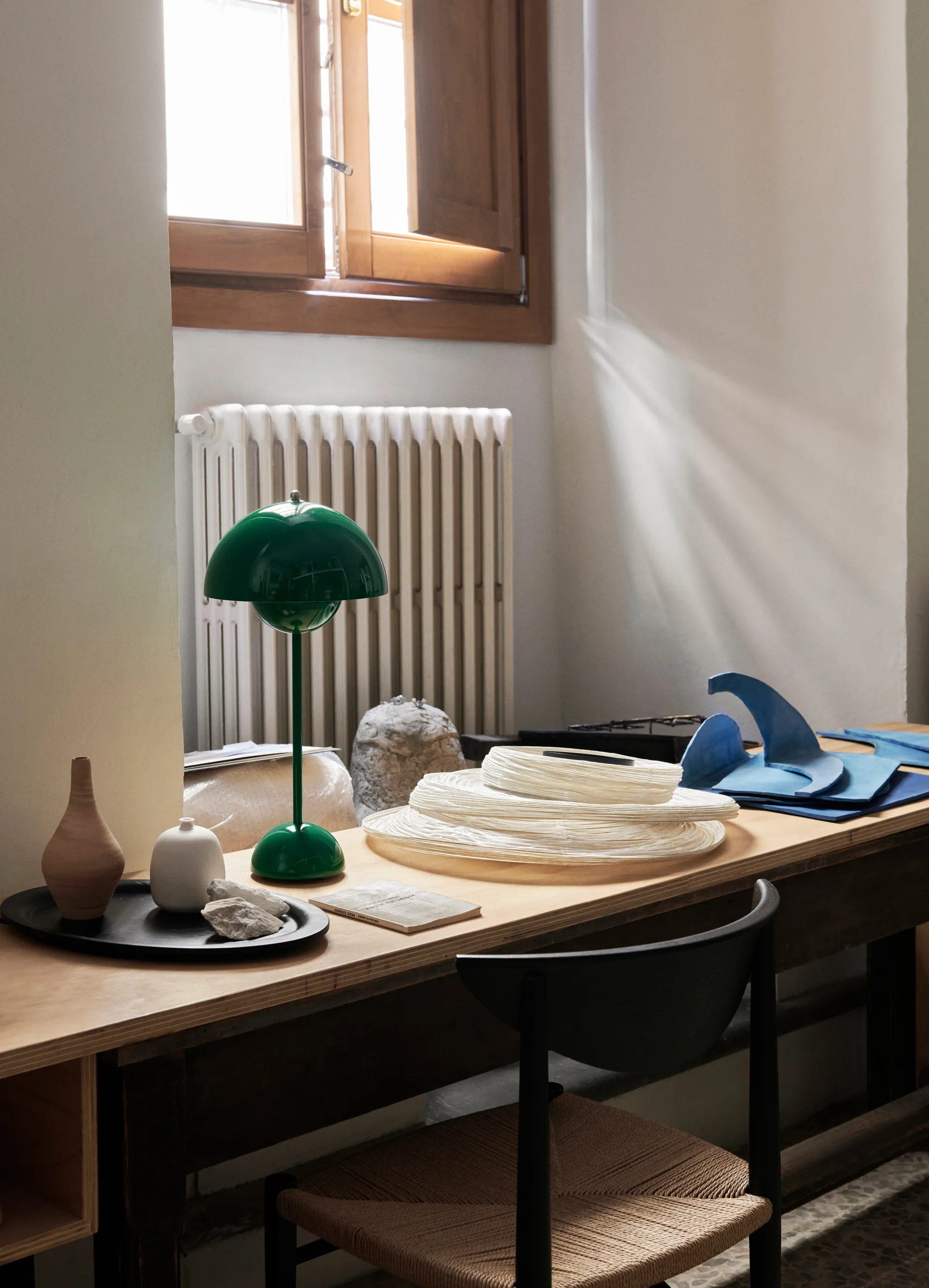 Collect SC64 tray 28 cm, Black stained oak &Tradition