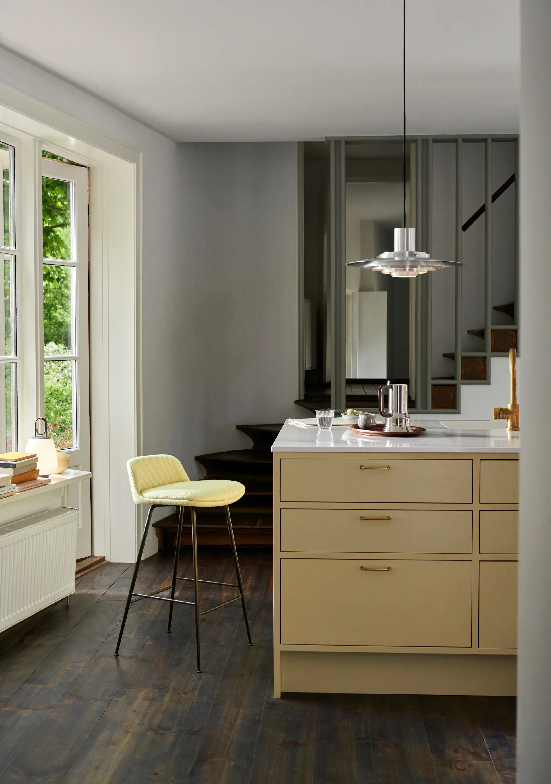 Collect SC64 tray 28 cm, Black stained oak &Tradition