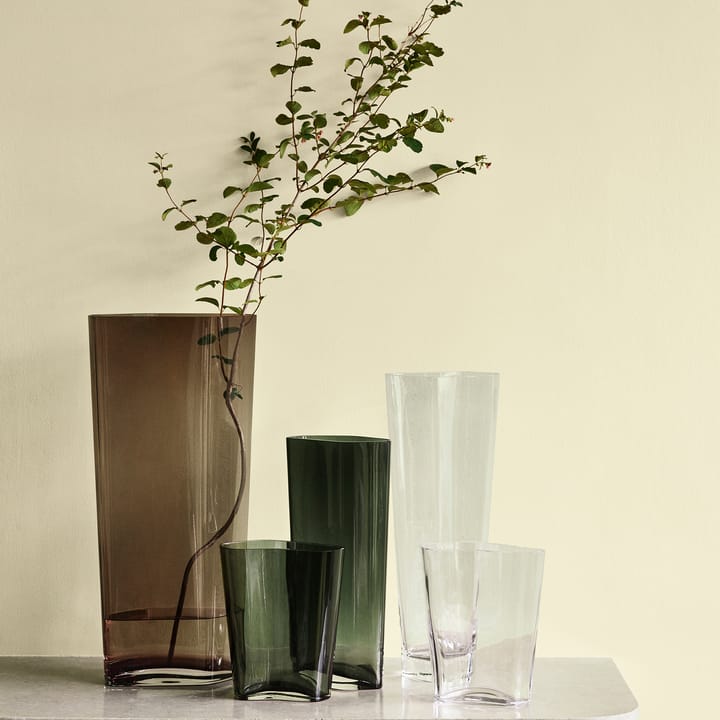 Collect vase SC35 24 cm - smoke - &Tradition