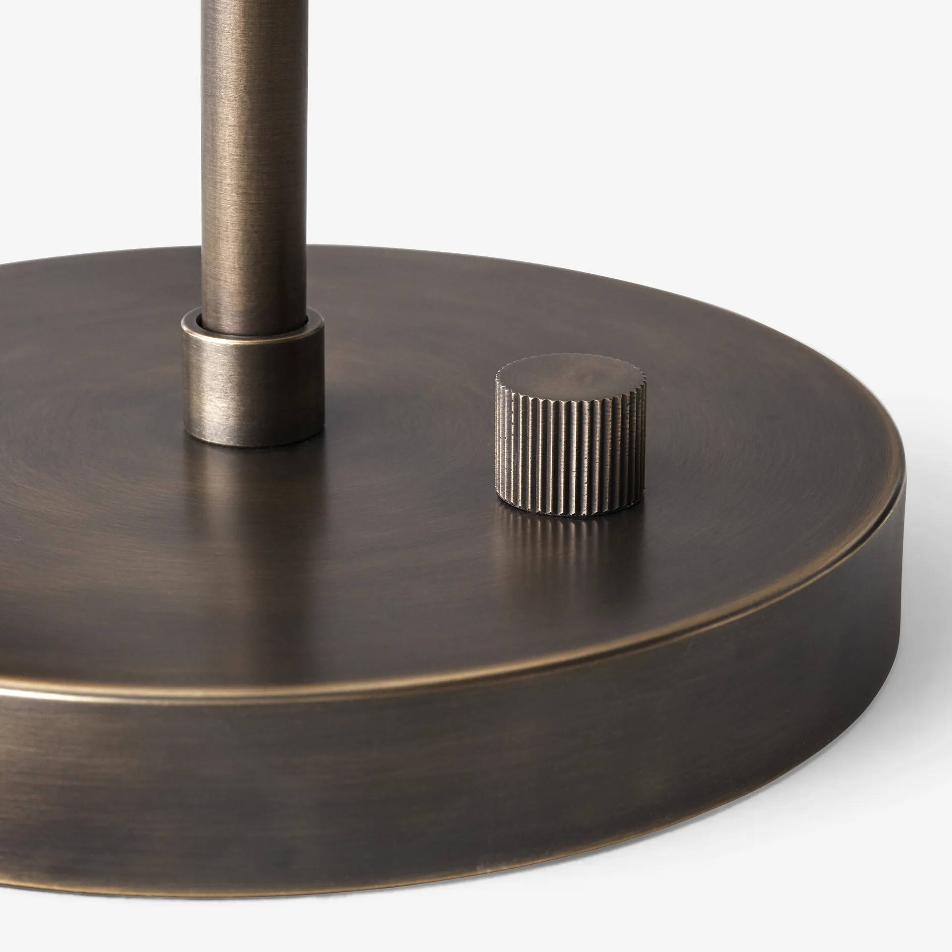 Copenhagen table lamp SC13, opal glass-brass &Tradition