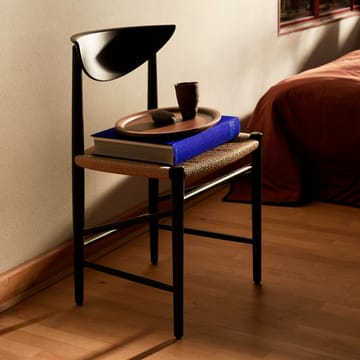 Drawn chair HM3 - Black oak - &Tradition