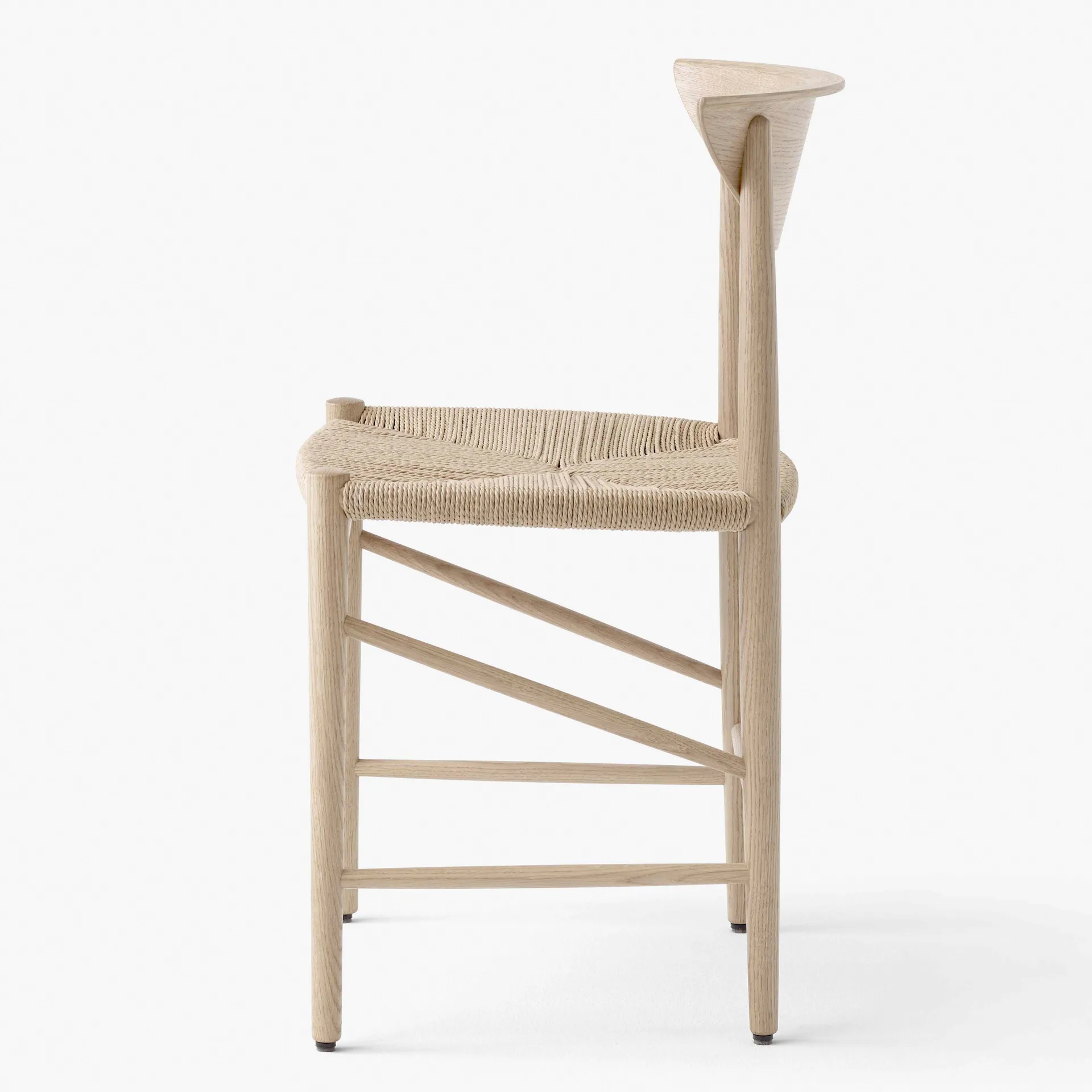 Drawn chair HM3, Soaped oak &Tradition