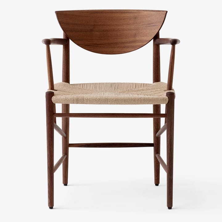 Drawn chair HM4 with armrest - Walnut - &Tradition