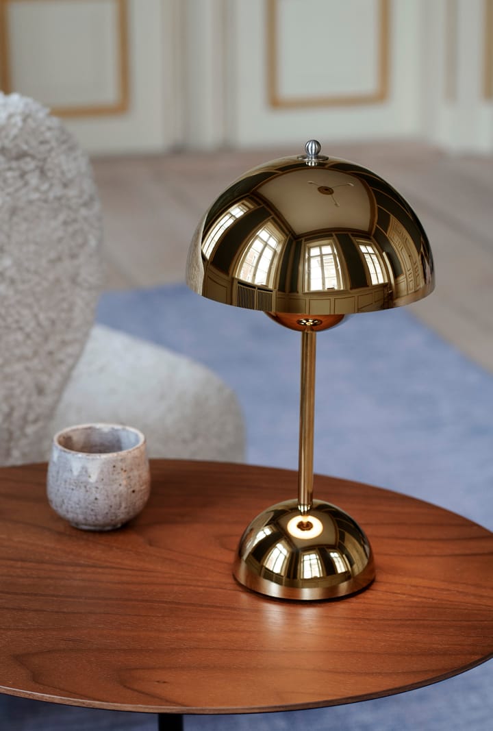 Flowerpot portable table lamp VP9 - Brass - &Tradition