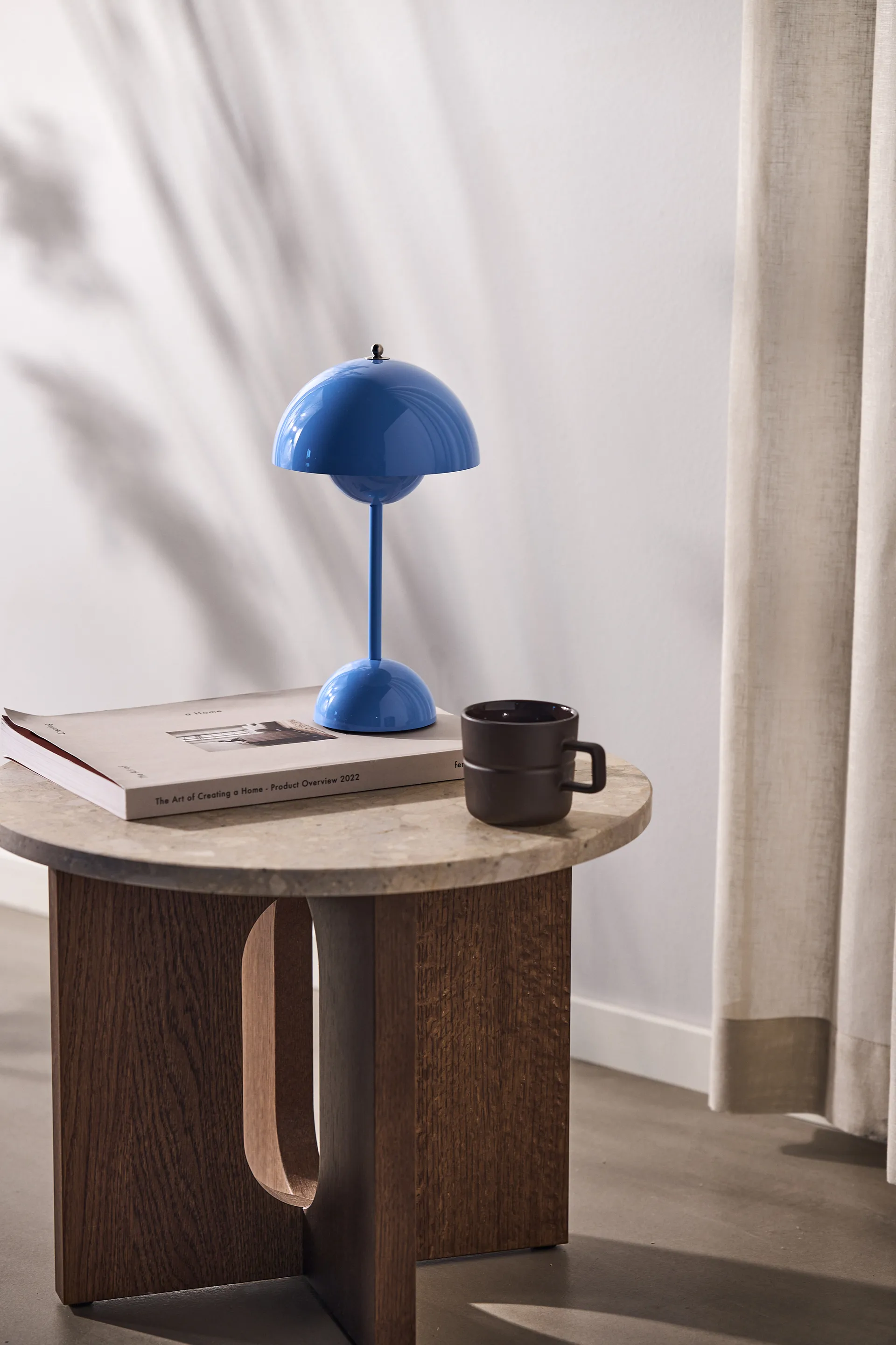 Flowerpot portable table lamp VP9, Swim blue &Tradition