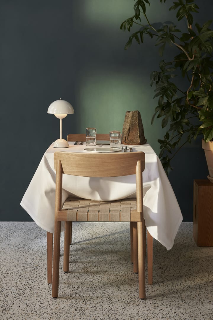 Flowerpot portable table lamp VP9, white &Tradition