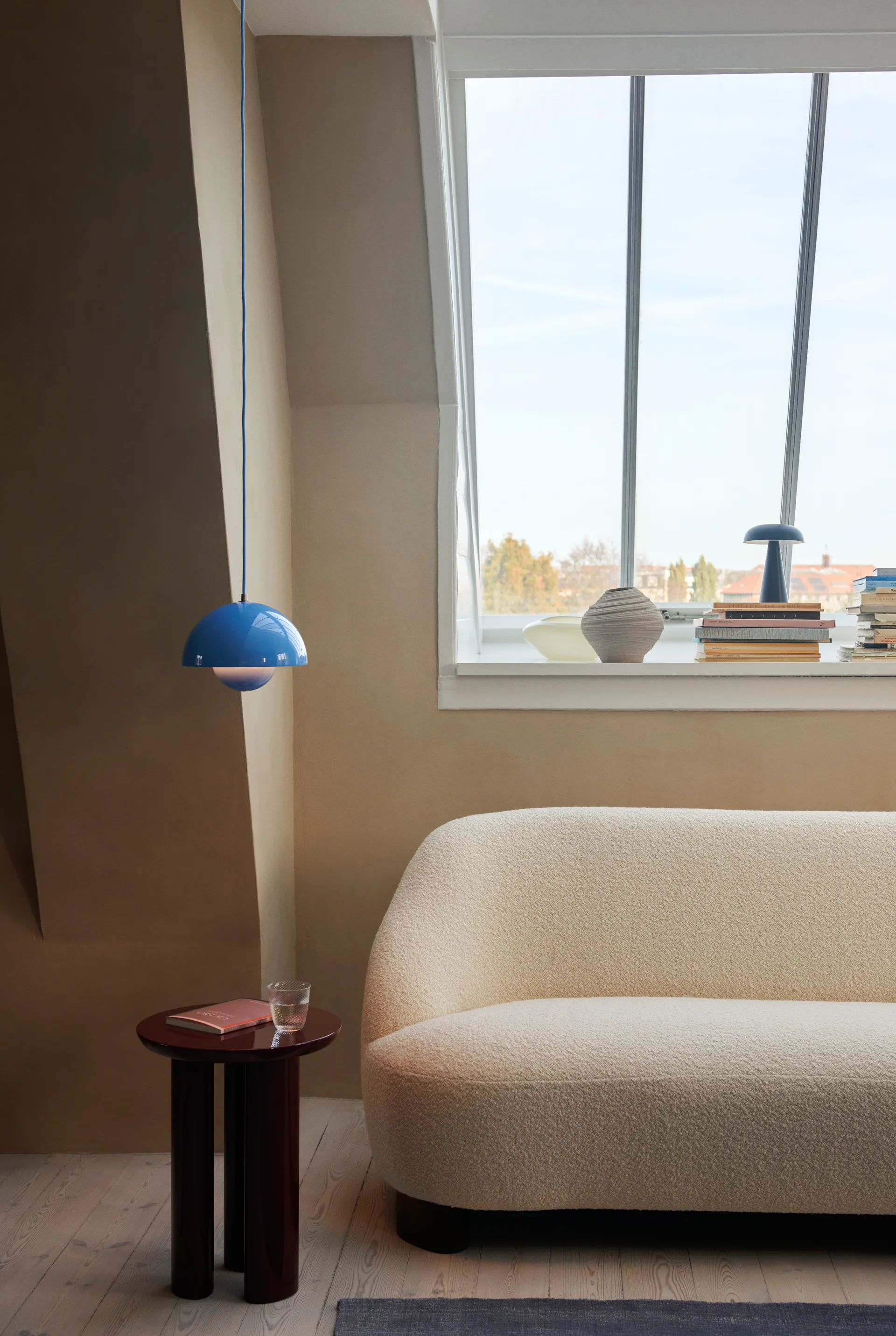 Flowerpot VP1 pendant lamp, Swim blue &Tradition