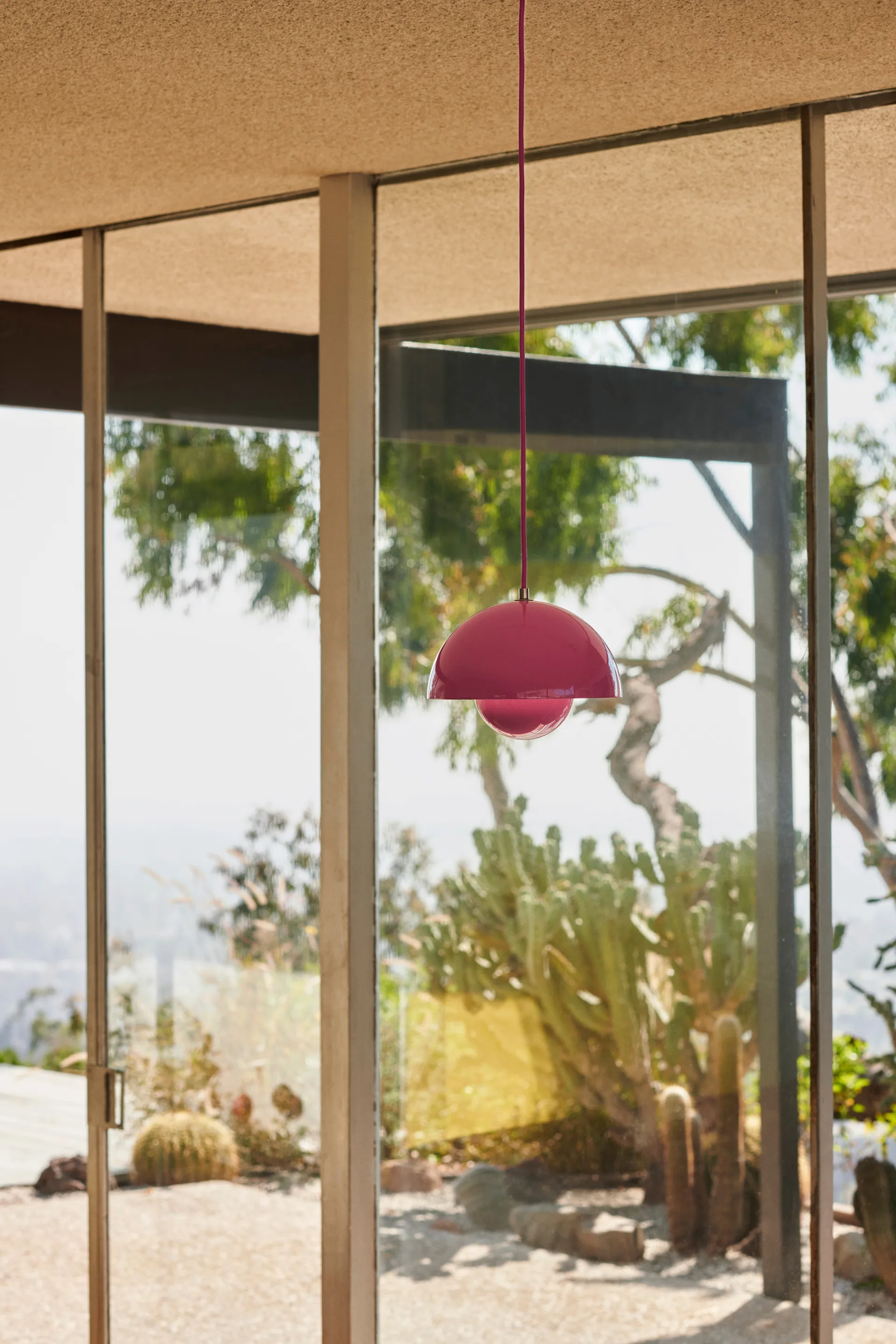 Flowerpot VP1 pendant lamp, Tangy pink &Tradition