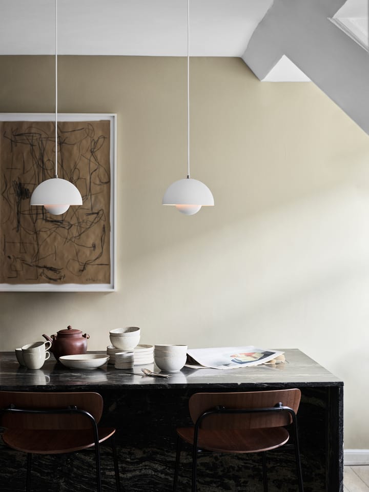 FlowerPot VP1 pendant - matte white - &Tradition