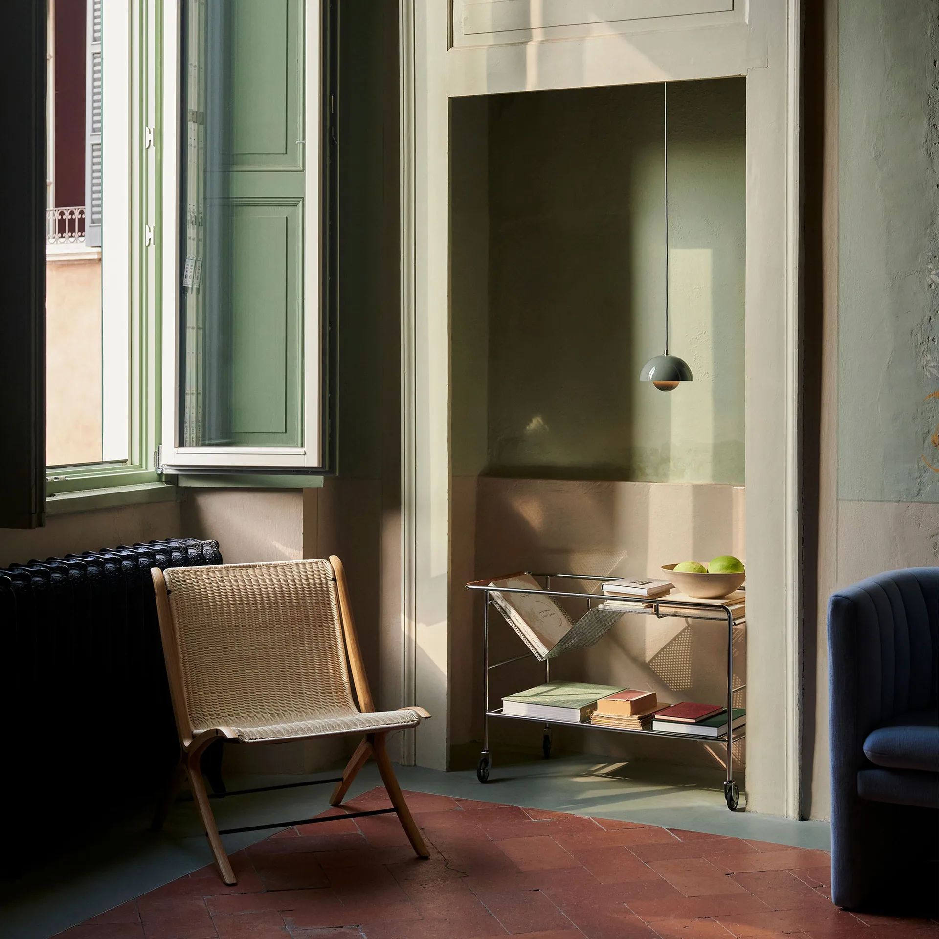 Flowerpot VP10 pendant lamp, Stone blue &Tradition