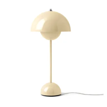 FlowerPot VP3 table lamp - Ivory - &Tradition