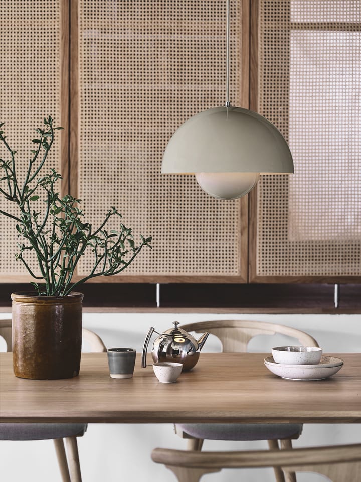 Flowerpot VP7 pendant lamp, beige-red &Tradition