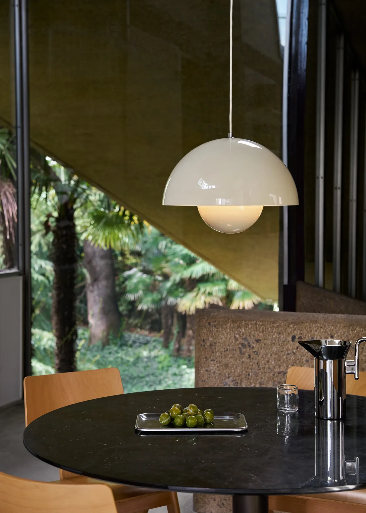 Flowerpot VP7 pendant lamp, Ivory &Tradition