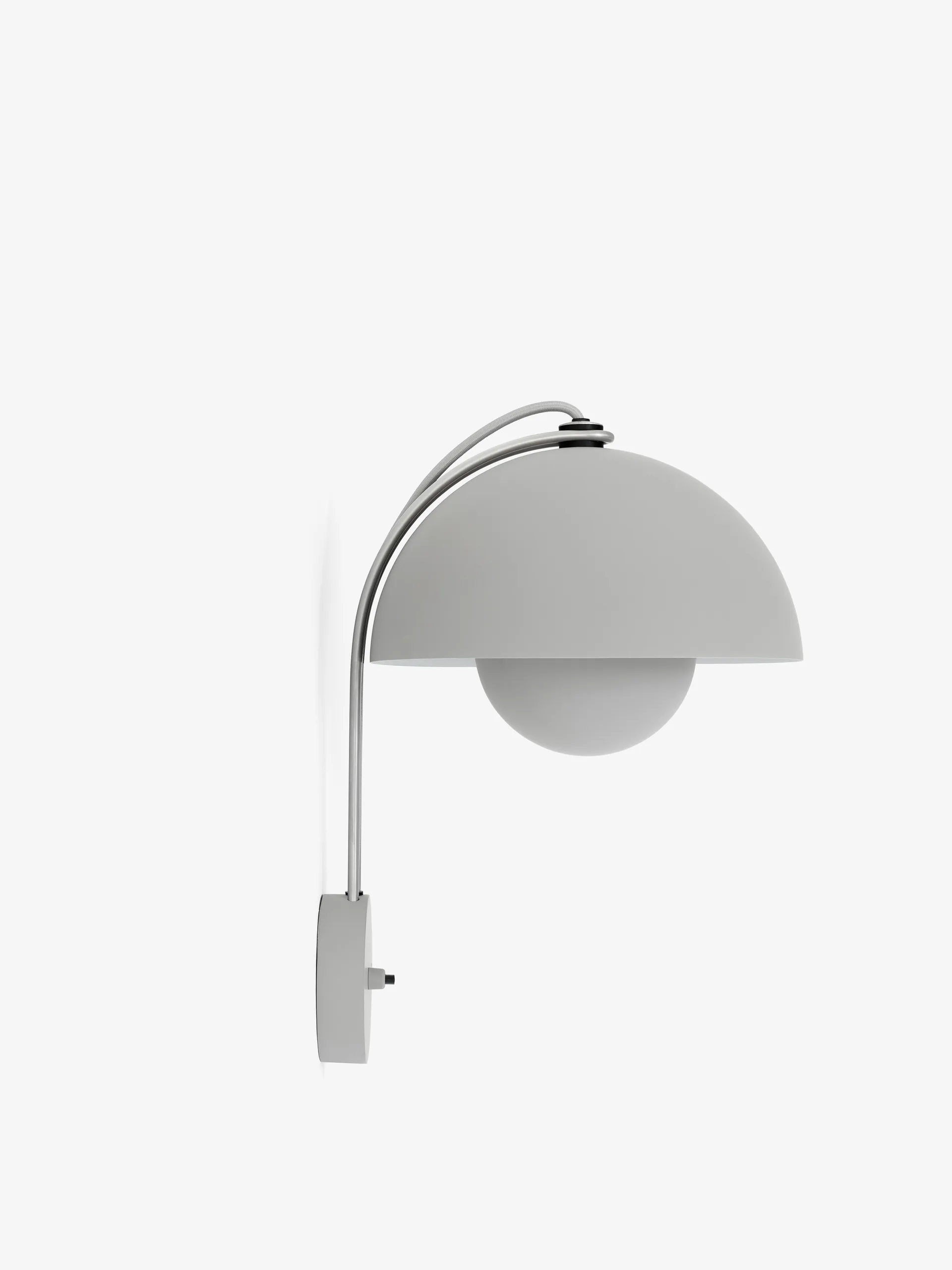 Flowerpot wall lamp VP8, Matte light-grey &Tradition