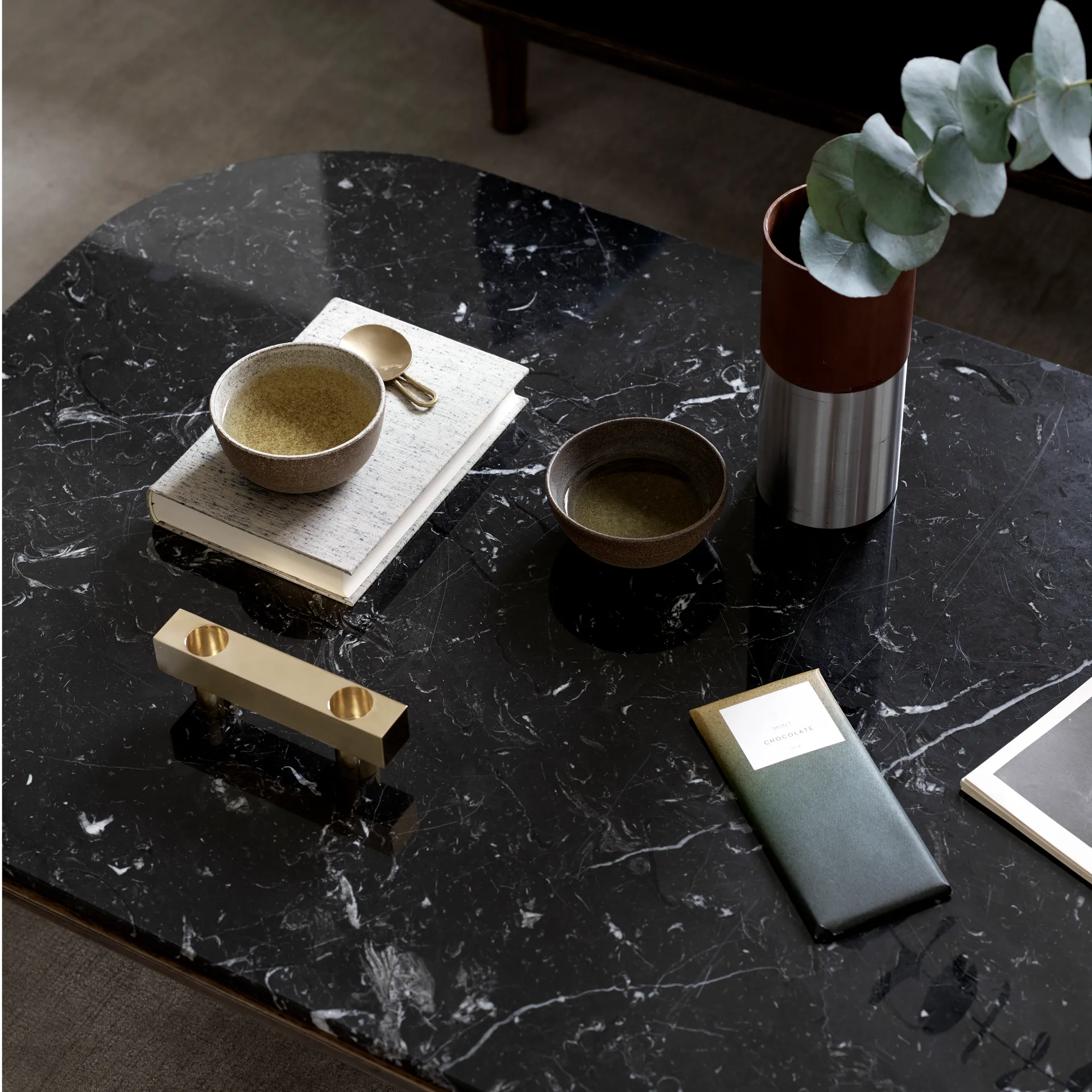 Fly table SC5, Smoked oiled oak + black marble &Tradition