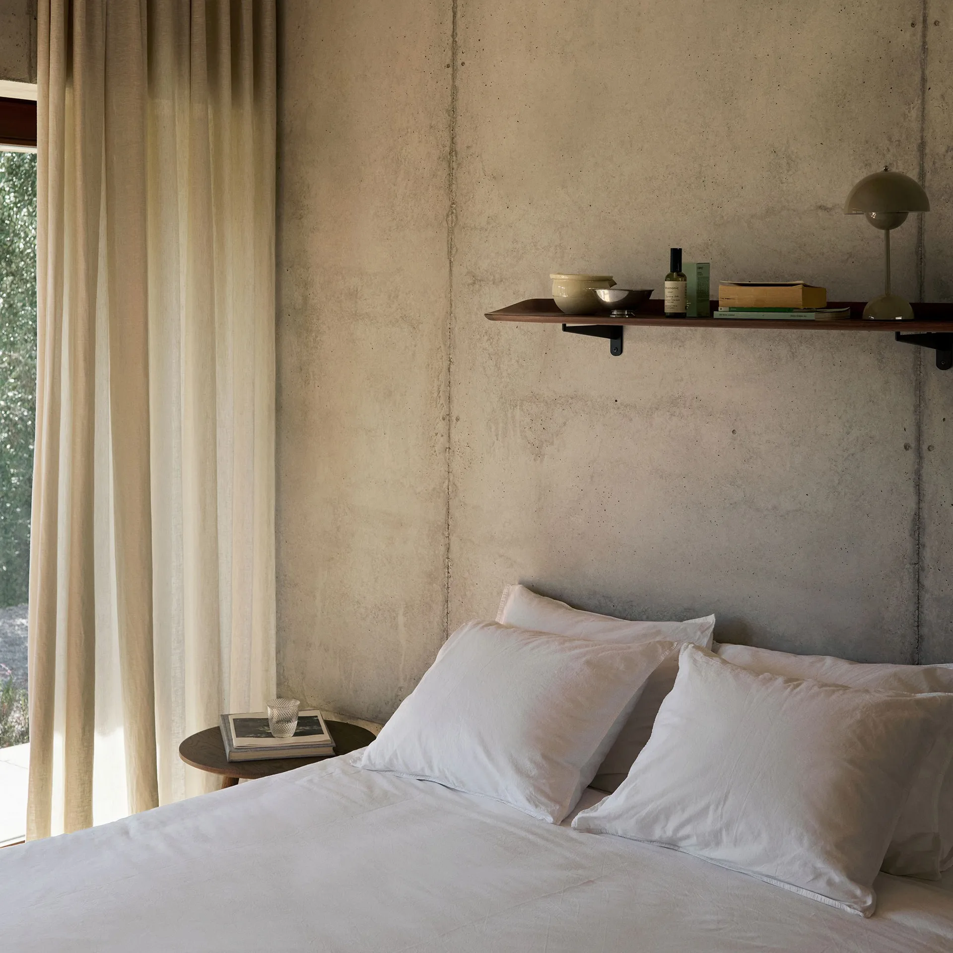 Guild HM15 shelf 120 cm, Solid lacquered walnut &Tradition