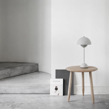 Hoof table SW1 - oak - &Tradition