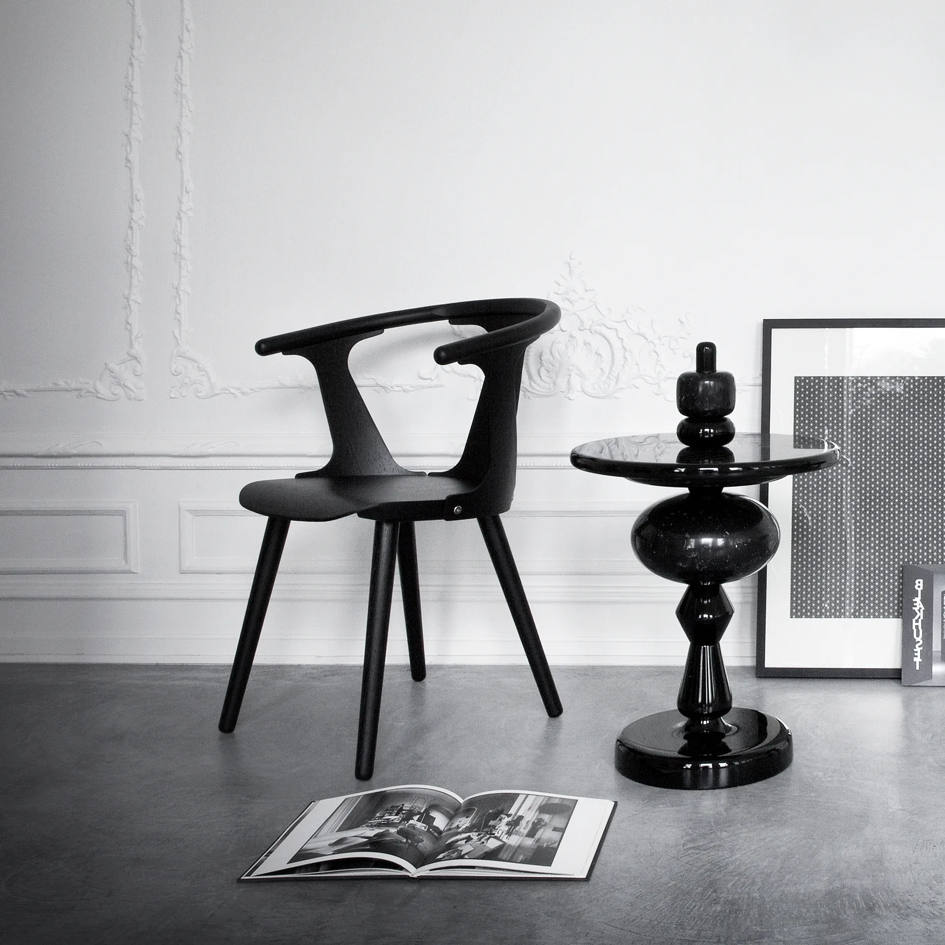 In Between chair Sk1, Black laquered ash &Tradition