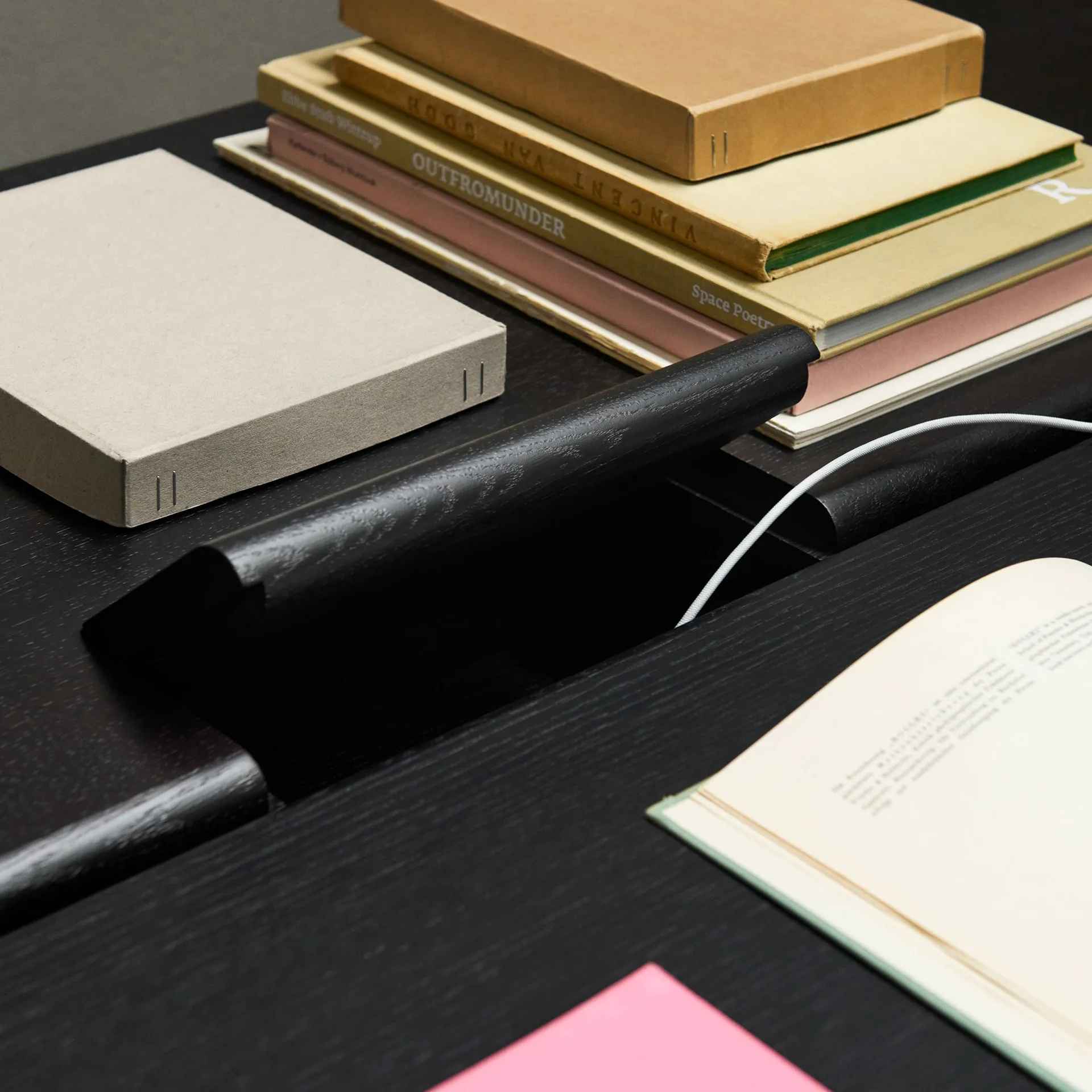 Ita OS1 dining table with cable management 95x200 cm, Dark stained oak &Tradition