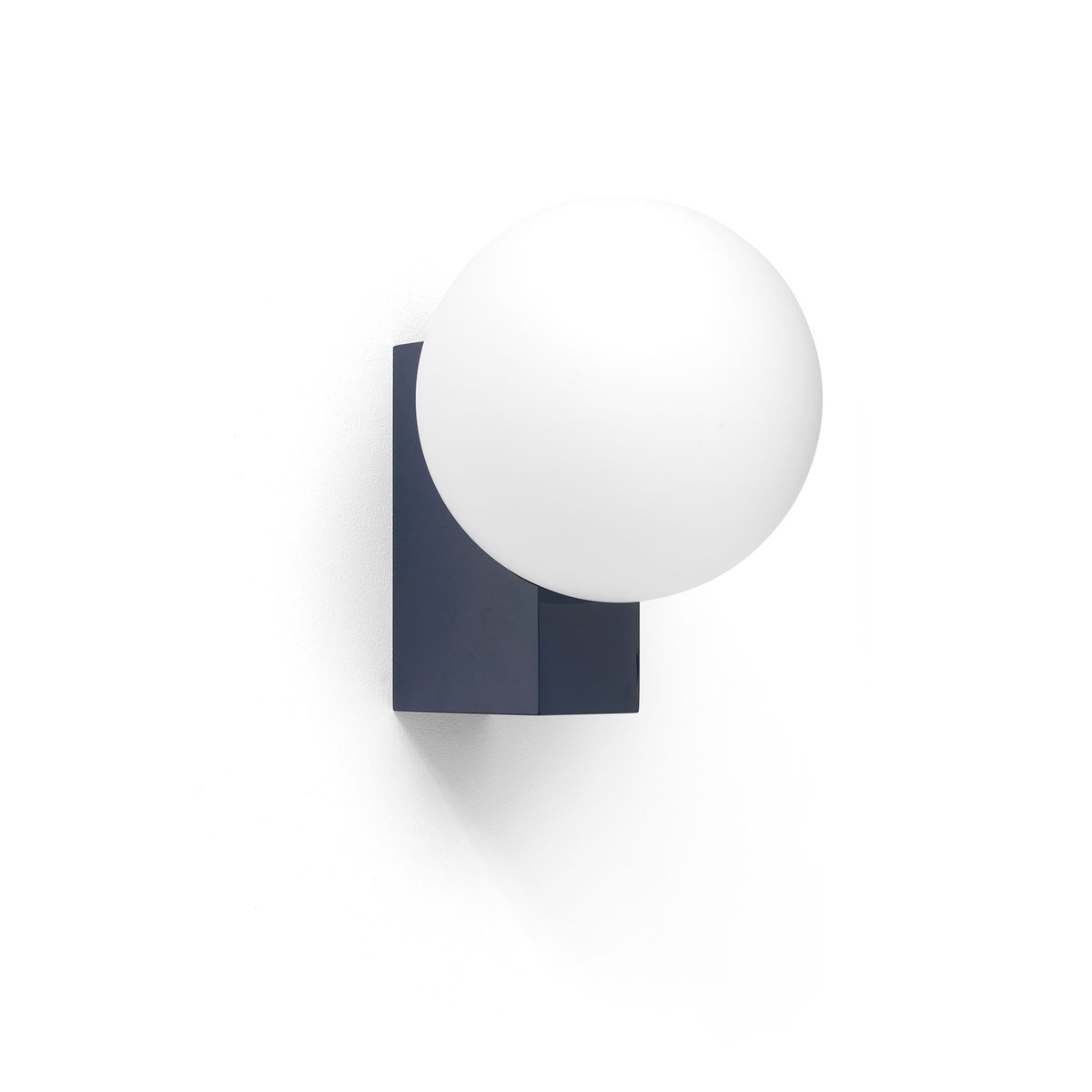 &Tradition Journey SHY2 wall lamp Steel blue | Scandinavian Design | Wall lights | Blue